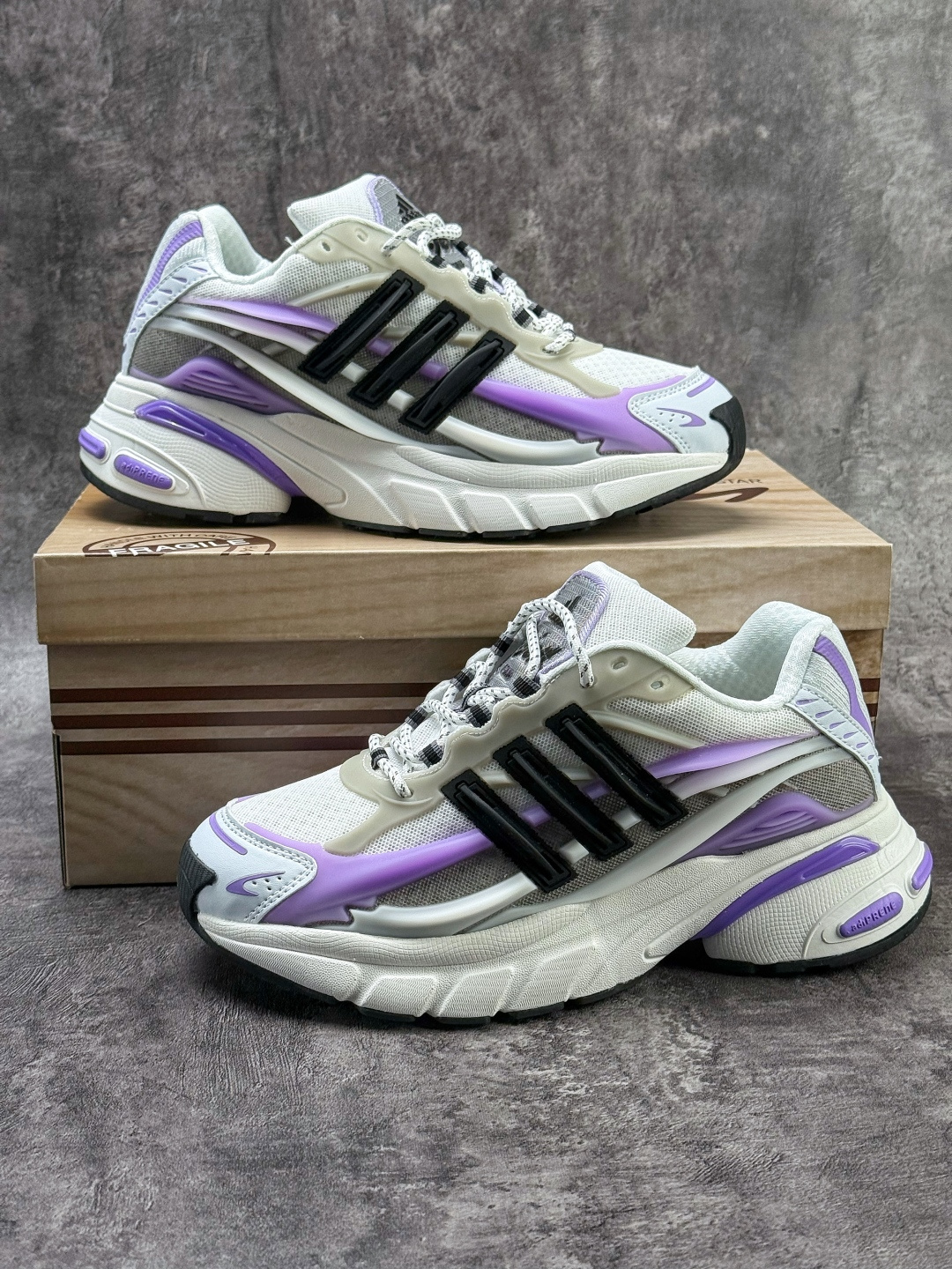 Adidas PW ADISTAR JELLYFISH 阿迪复古舒适防滑减震运动鞋 JP9272