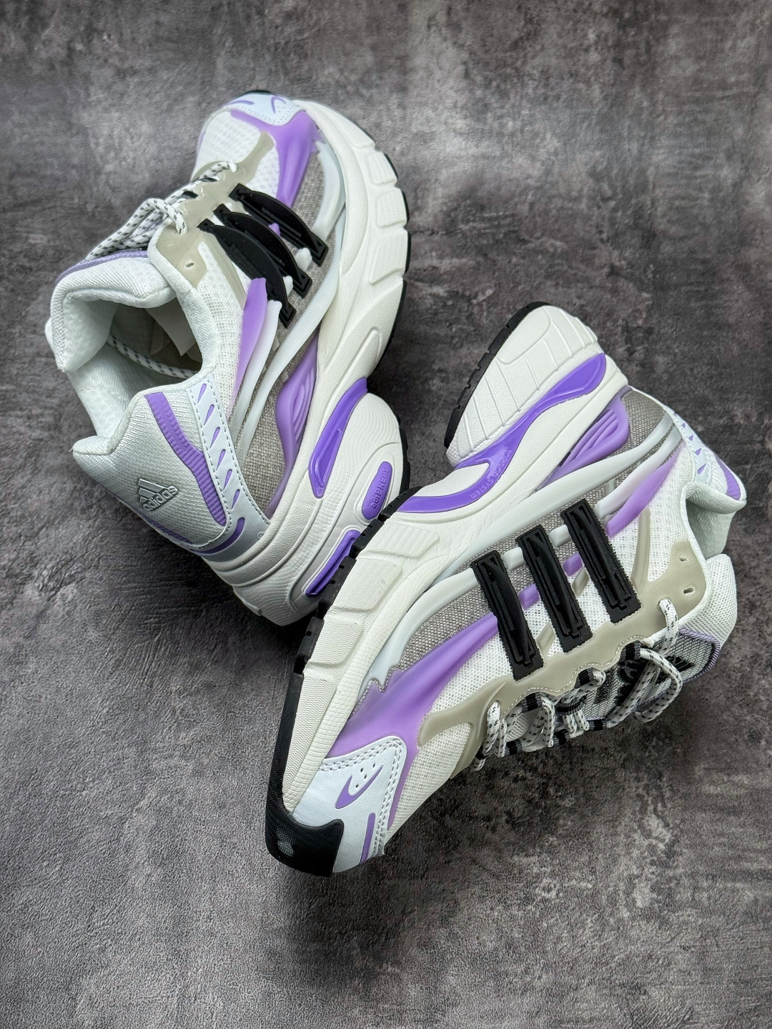 Adidas PW ADISTAR JELLYFISH 阿迪复古舒适防滑减震运动鞋 JP9272