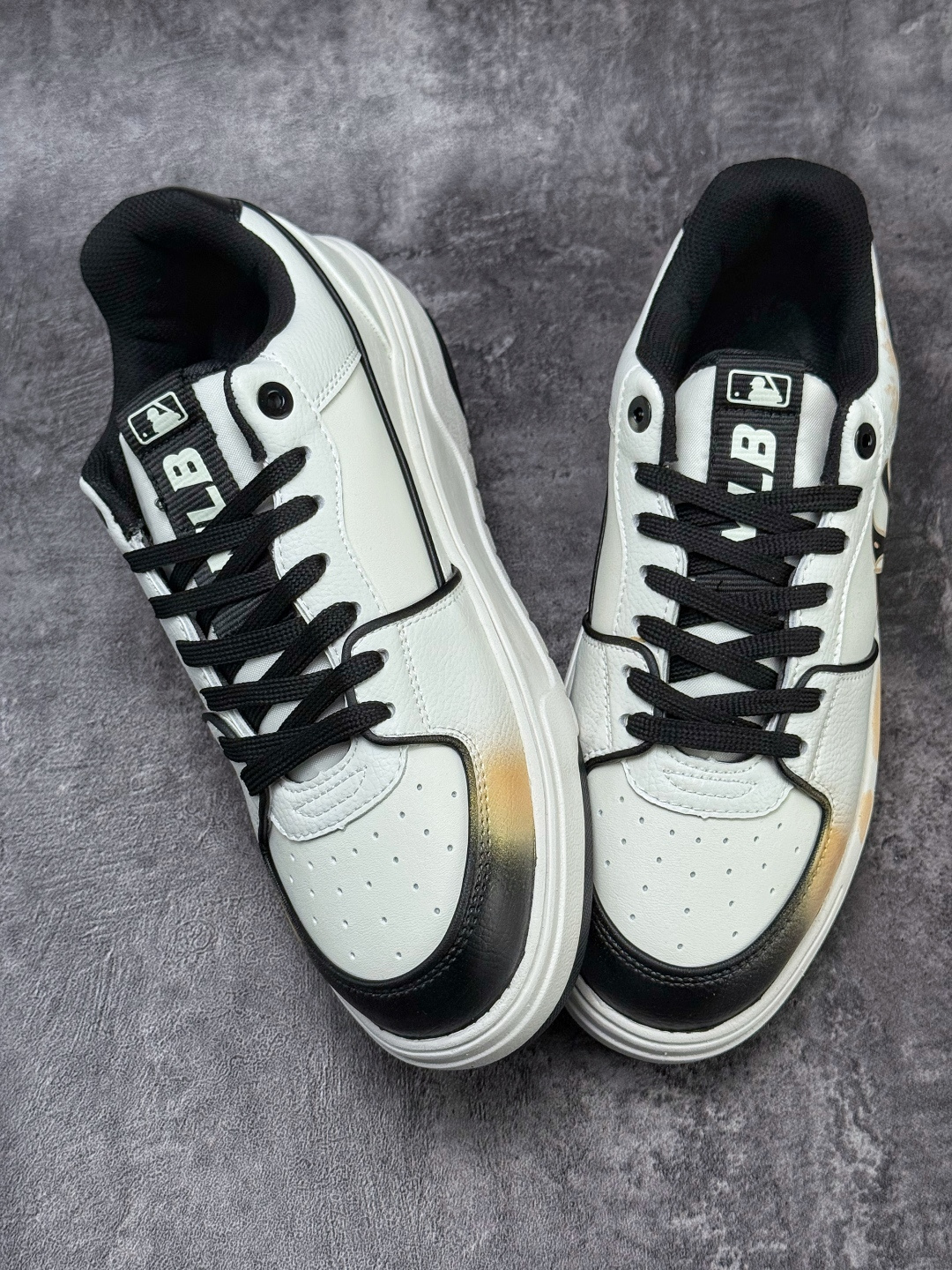 230 MLB NY 印花网红老爹鞋 涂鸦恶作剧 内增高6cm 3ASXCA12N