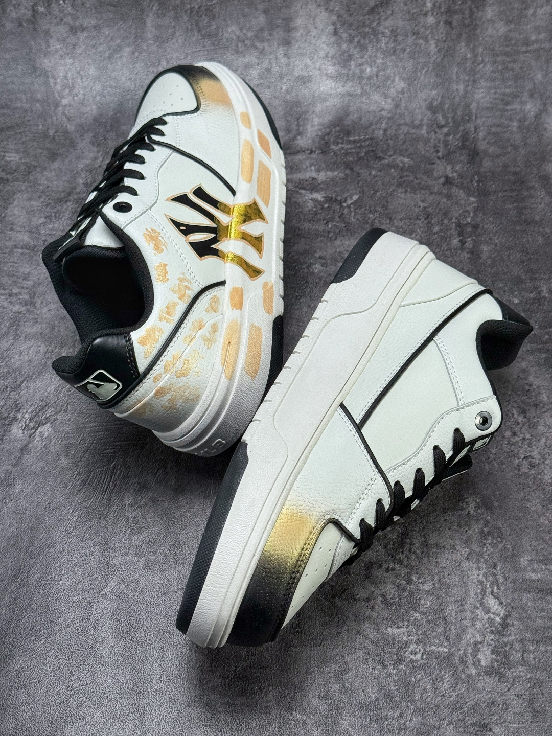 230 MLB NY 印花网红老爹鞋 涂鸦恶作剧 内增高6cm 3ASXCA12N