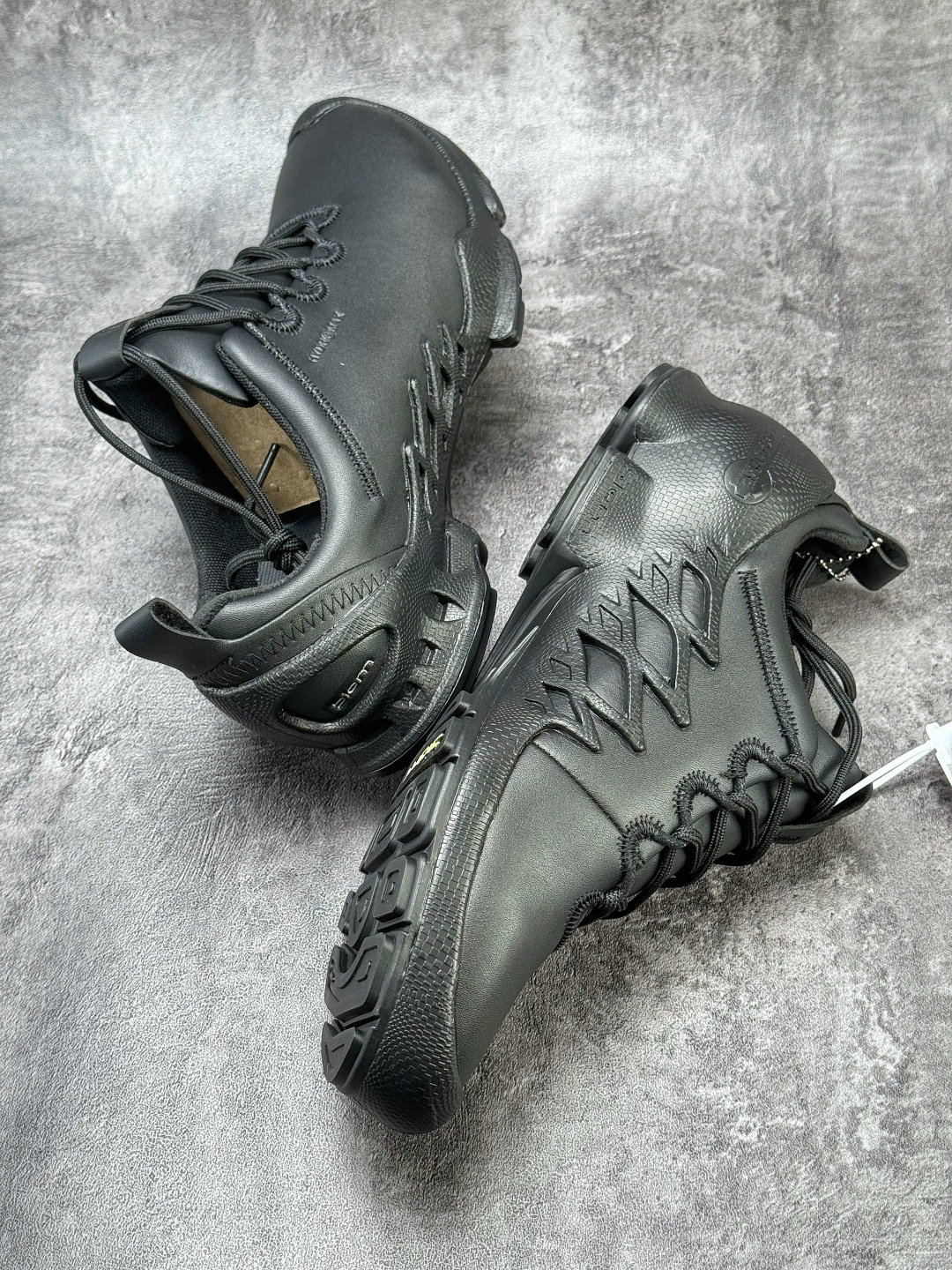 240 Ecco/爱步 健步探索系列 80283401001AB-Chinese UA Cheap High Quatity Brand Clothes Bags handbags Sneakers wholesale wholesaler seller from China Factory suppliers Fashion Clothing Shoes best Quality Beautiful Price 240 Ecco/爱步 健步探索系列 80283401001AB