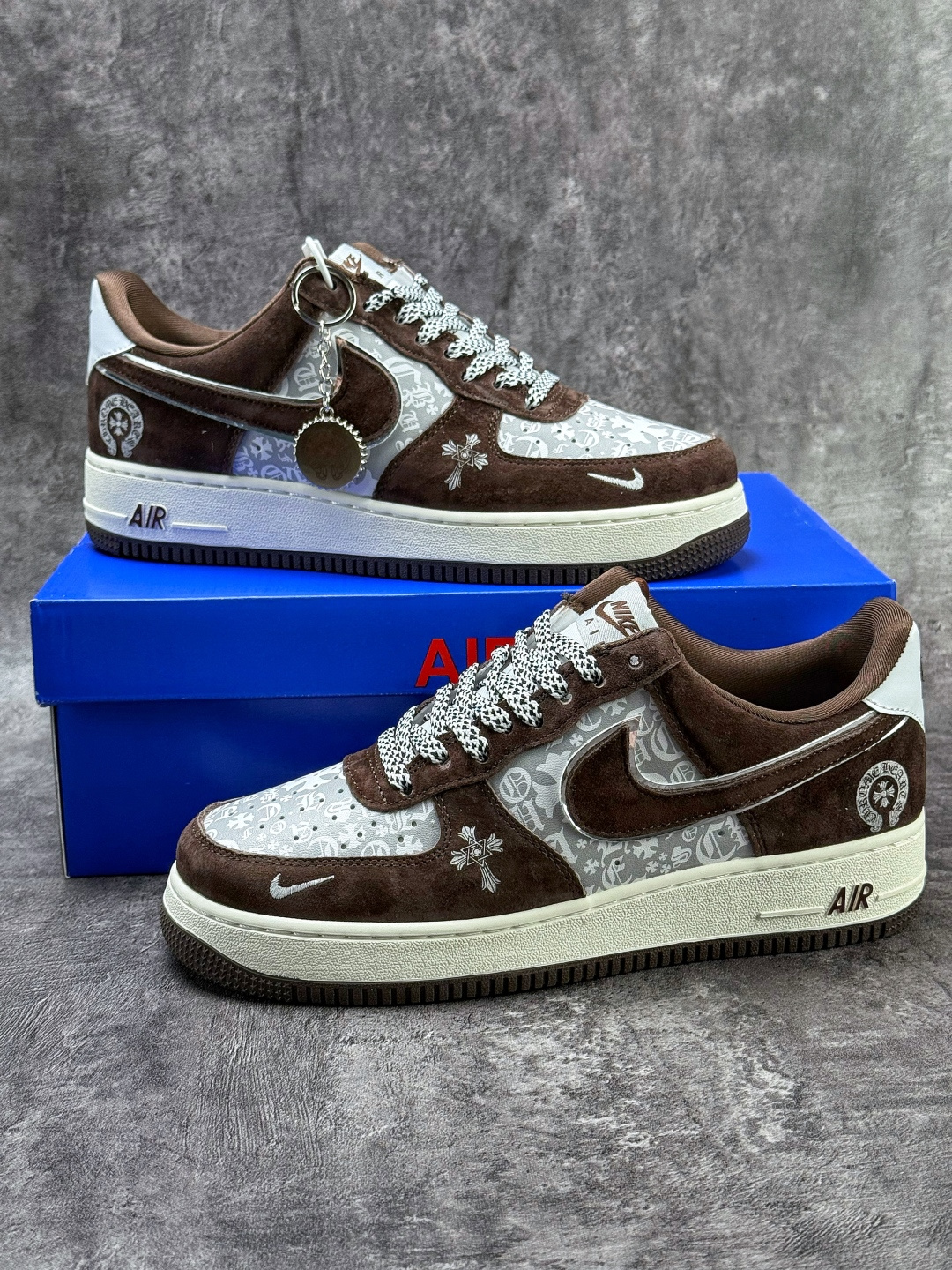 Nike Air Force 1 Low 07 十字架 棕灰小勾满天星 SY1388-010-莆田鞋,莆田鞋货源,高仿鞋,高仿鞋货源,安福档口,莆田高仿鞋,莆田鞋批发,高仿鞋批发,莆田高仿运动鞋,高仿运动鞋,莆田运动鞋 Nike Air Force 1 Low 07 十字架 棕灰小勾满天星 SY1388-010