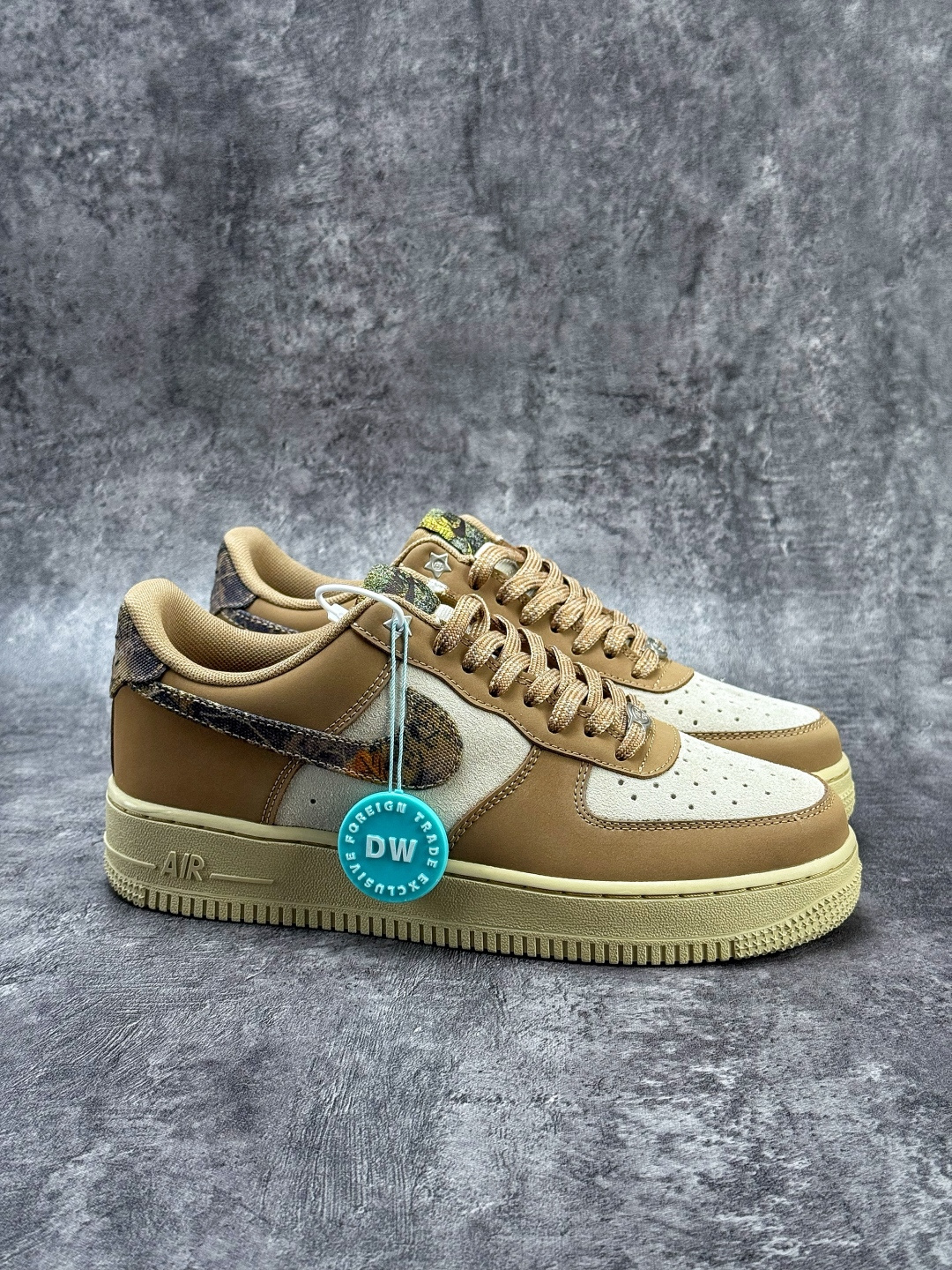 Nike Air Force 1 Low 07 棕灰 IO9803-200-莆田鞋,莆田鞋货源,高仿鞋,高仿鞋货源,安福档口,莆田高仿鞋,莆田鞋批发,高仿鞋批发,莆田高仿运动鞋,高仿运动鞋,莆田运动鞋 Nike Air Force 1 Low 07 棕灰 IO9803-200