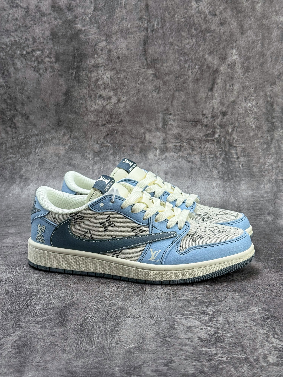 Travis Scott x Nike Air Jordan 1 Low x Louis Vuitton Air Jordan 1 Low 反转蓝灰倒钩 纯原版本 XS7089-606-莆田鞋,莆田鞋货源,高仿鞋,高仿鞋货源,安福档口,莆田高仿鞋,莆田鞋批发,高仿鞋批发,莆田高仿运动鞋,高仿运动鞋,莆田运动鞋 Travis Scott x Nike Air Jordan 1 Low x Louis Vuitton Air Jordan 1 Low 反转蓝灰倒钩 纯原版本 XS7089-606