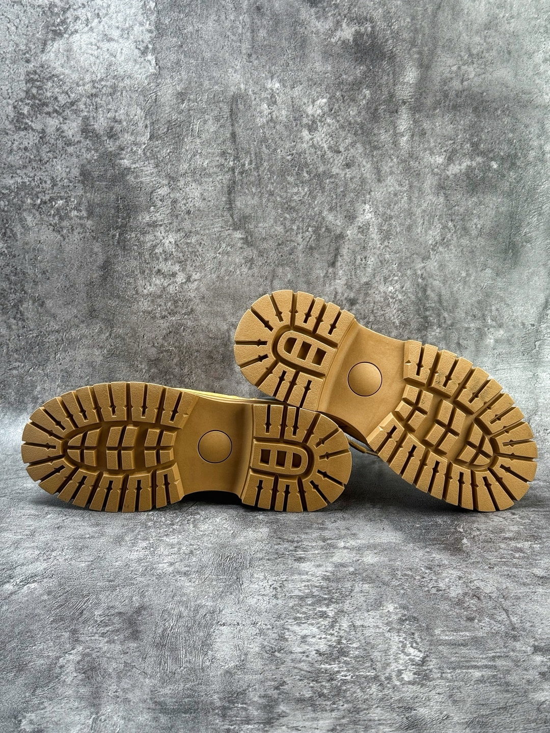 250 UGG Tasman Weather Hybrid 塔斯曼混合系列 2024秋冬新品中帮轻量休闲马丁靴 秋冬必备 U5618MDFQ