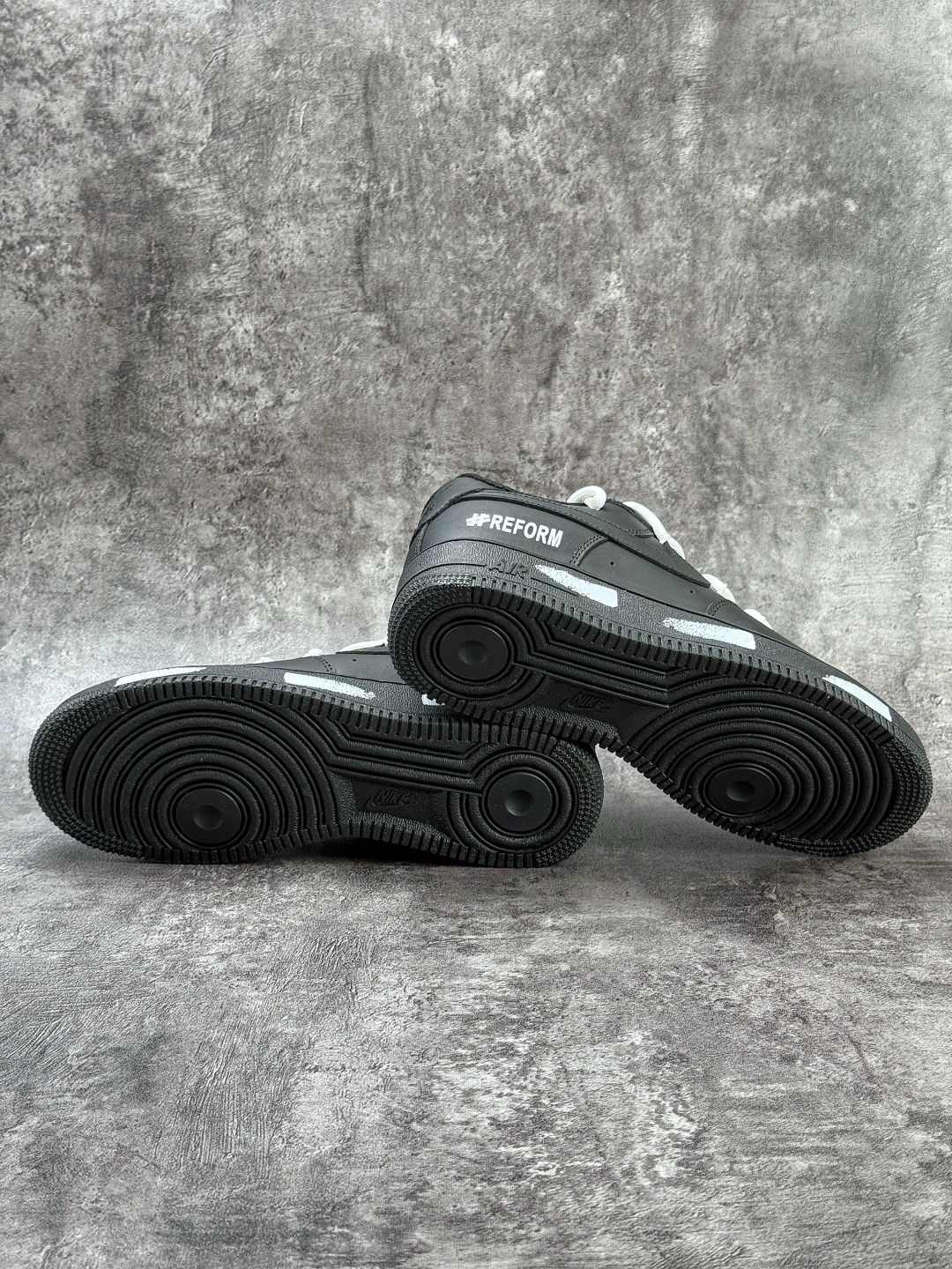 Nike Air Force 1 Low 07 x REFORM 黑白 DB2024-010-莆田鞋,莆田鞋货源,高仿鞋,高仿鞋货源,安福档口,莆田高仿鞋,莆田鞋批发,高仿鞋批发,莆田高仿运动鞋,高仿运动鞋,莆田运动鞋 Nike Air Force 1 Low 07 x REFORM 黑白 DB2024-010