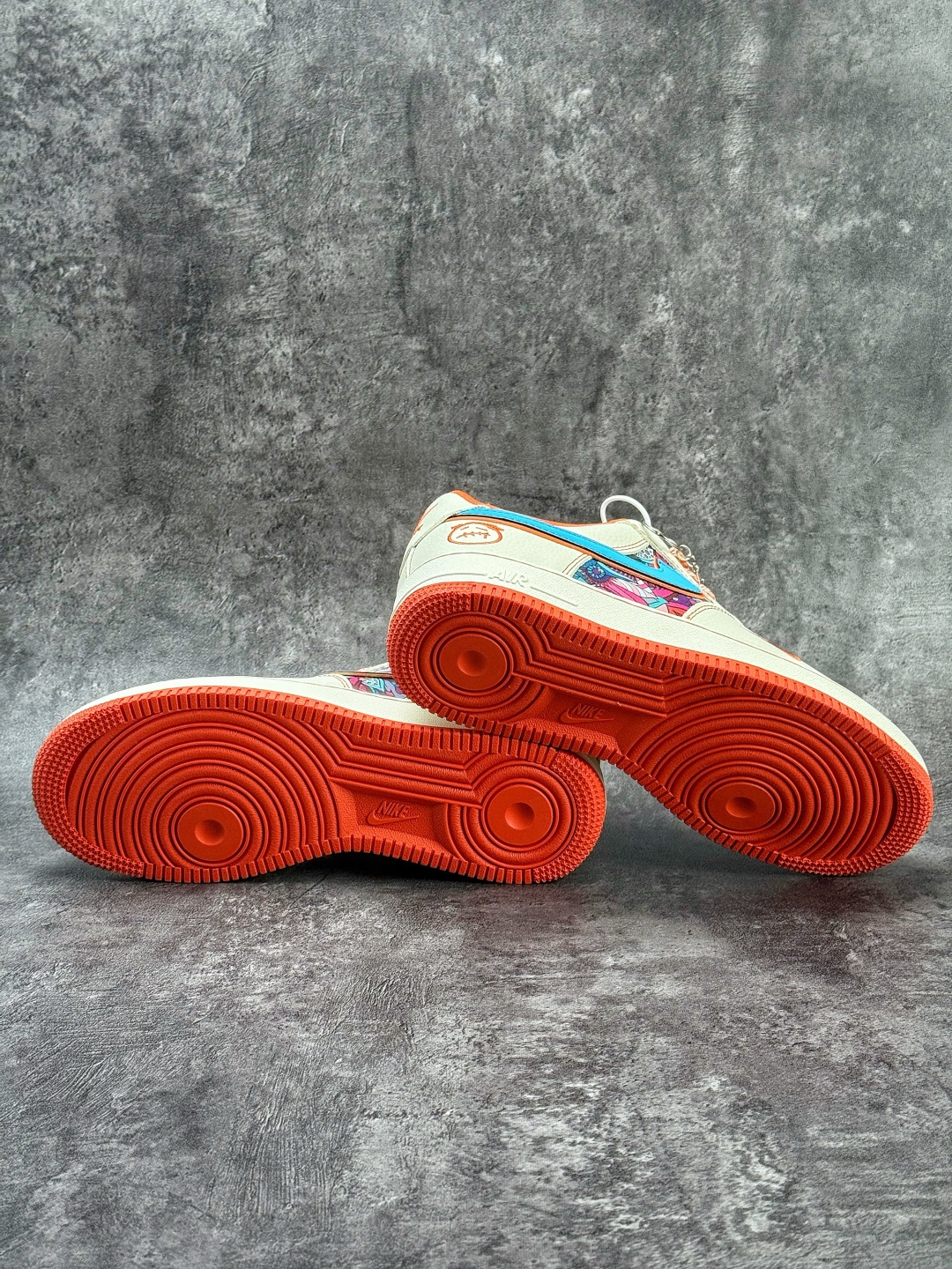 Nike Air Force 1 Low 07 白蓝橙小勾满天星 XL1979-125-莆田鞋,莆田鞋货源,高仿鞋,高仿鞋货源,安福档口,莆田高仿鞋,莆田鞋批发,高仿鞋批发,莆田高仿运动鞋,高仿运动鞋,莆田运动鞋 Nike Air Force 1 Low 07 白蓝橙小勾满天星 XL1979-125