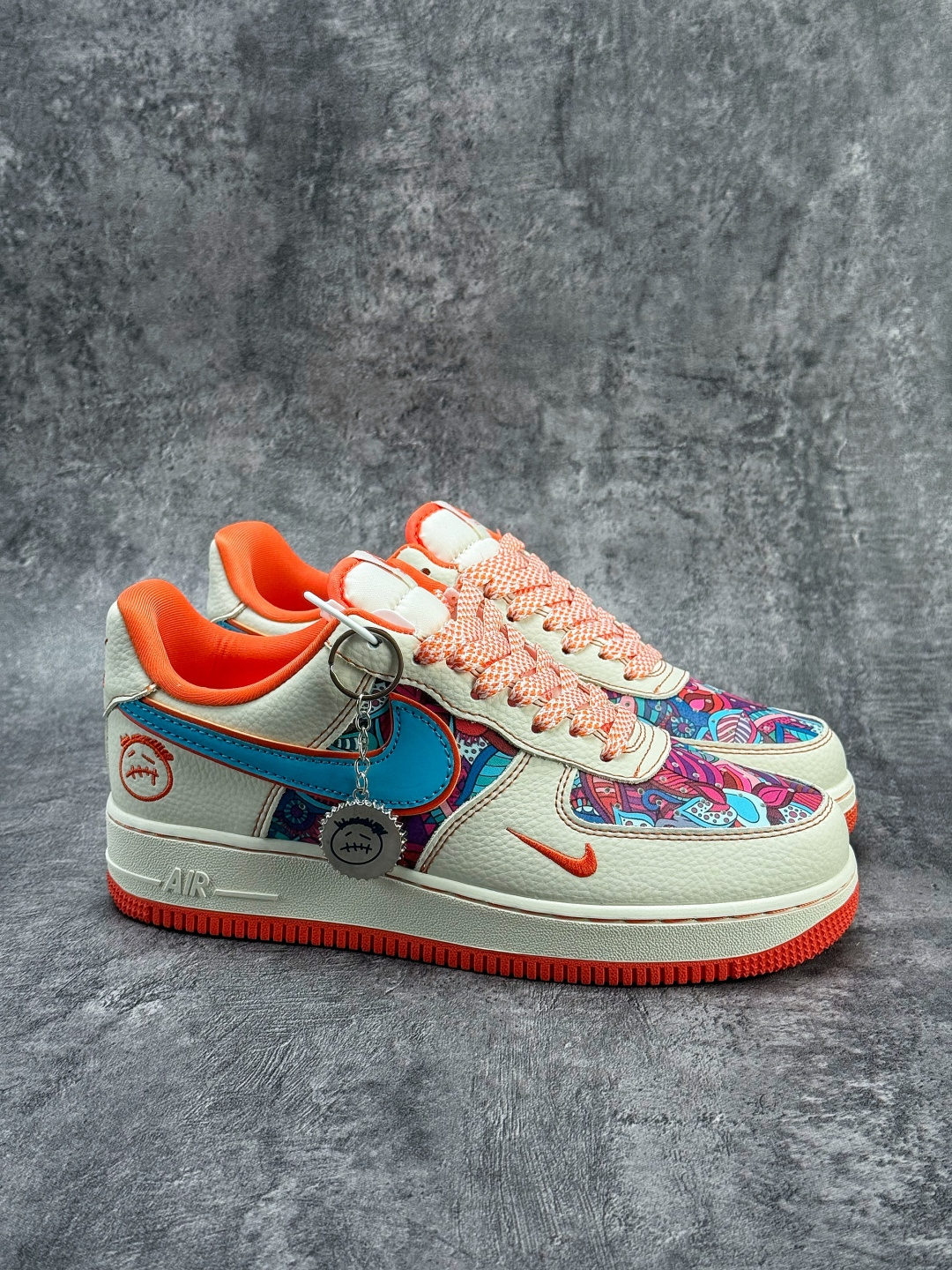 Nike Air Force 1 Low 07 白蓝橙小勾满天星 XL1979-125-莆田鞋,莆田鞋货源,高仿鞋,高仿鞋货源,安福档口,莆田高仿鞋,莆田鞋批发,高仿鞋批发,莆田高仿运动鞋,高仿运动鞋,莆田运动鞋 Nike Air Force 1 Low 07 白蓝橙小勾满天星 XL1979-125