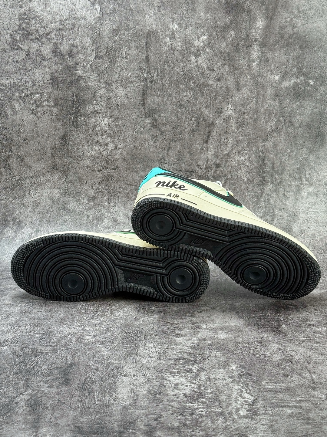 Nike Air Force 1 Low 07 白黑小勾 NH0601-583-莆田鞋,莆田鞋货源,高仿鞋,高仿鞋货源,安福档口,莆田高仿鞋,莆田鞋批发,高仿鞋批发,莆田高仿运动鞋,高仿运动鞋,莆田运动鞋 Nike Air Force 1 Low 07 白黑小勾 NH0601-583