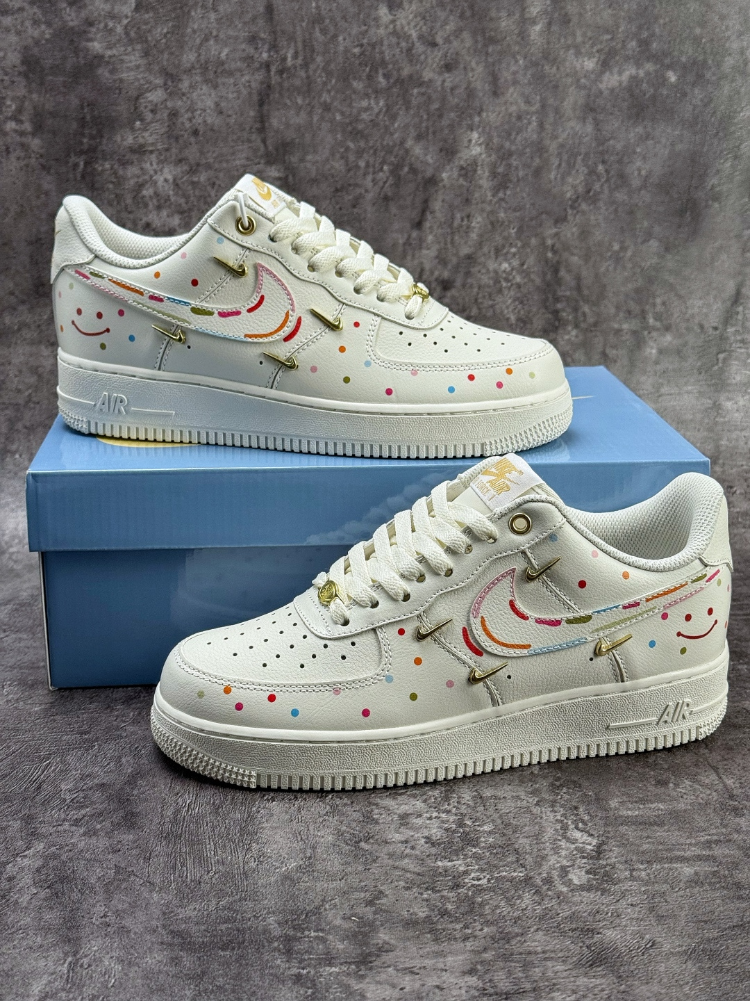 220 Nike Air Force 1 Low 07 笑脸 米白四小勾 ZH0316-151-Chinese UA Cheap High Quatity Brand Clothes Bags handbags Sneakers wholesale wholesaler seller from China Factory suppliers Fashion Clothing Shoes best Quality Beautiful Price 220 Nike Air Force 1 Low 07 笑脸 米白四小勾 ZH0316-151