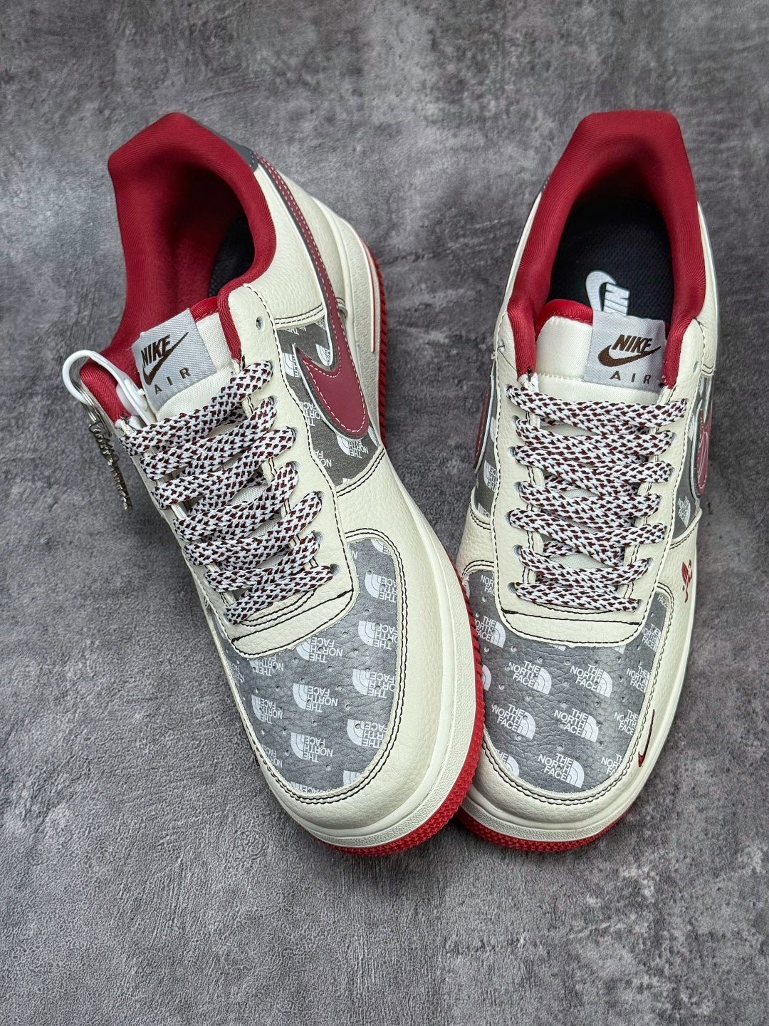 220 Nike Air Force 1 Low 07 x The North Face 白灰红小勾满天星 SY1388-015