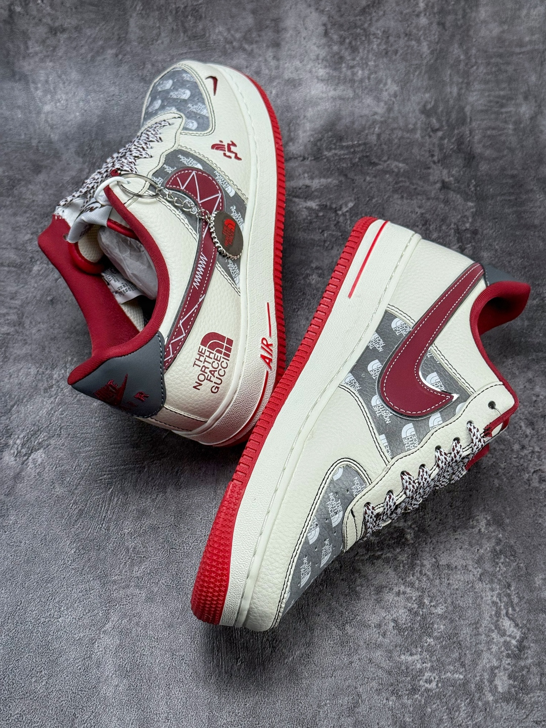 220 Nike Air Force 1 Low 07 x The North Face 白灰红小勾满天星 SY1388-015