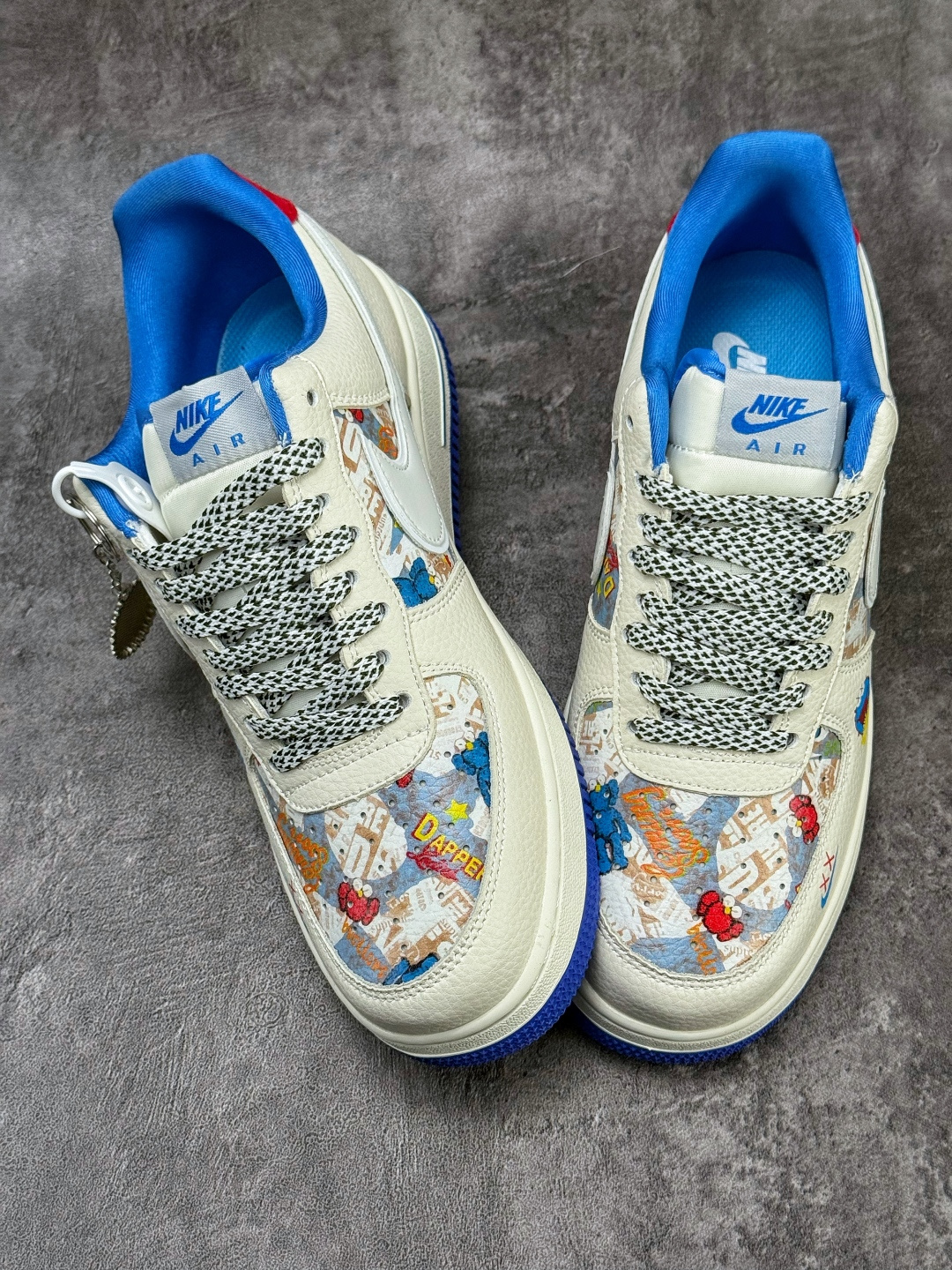 220 Nike Air Force 1 Low 07 x KAWS 白蓝小勾满天星 SY1388-017