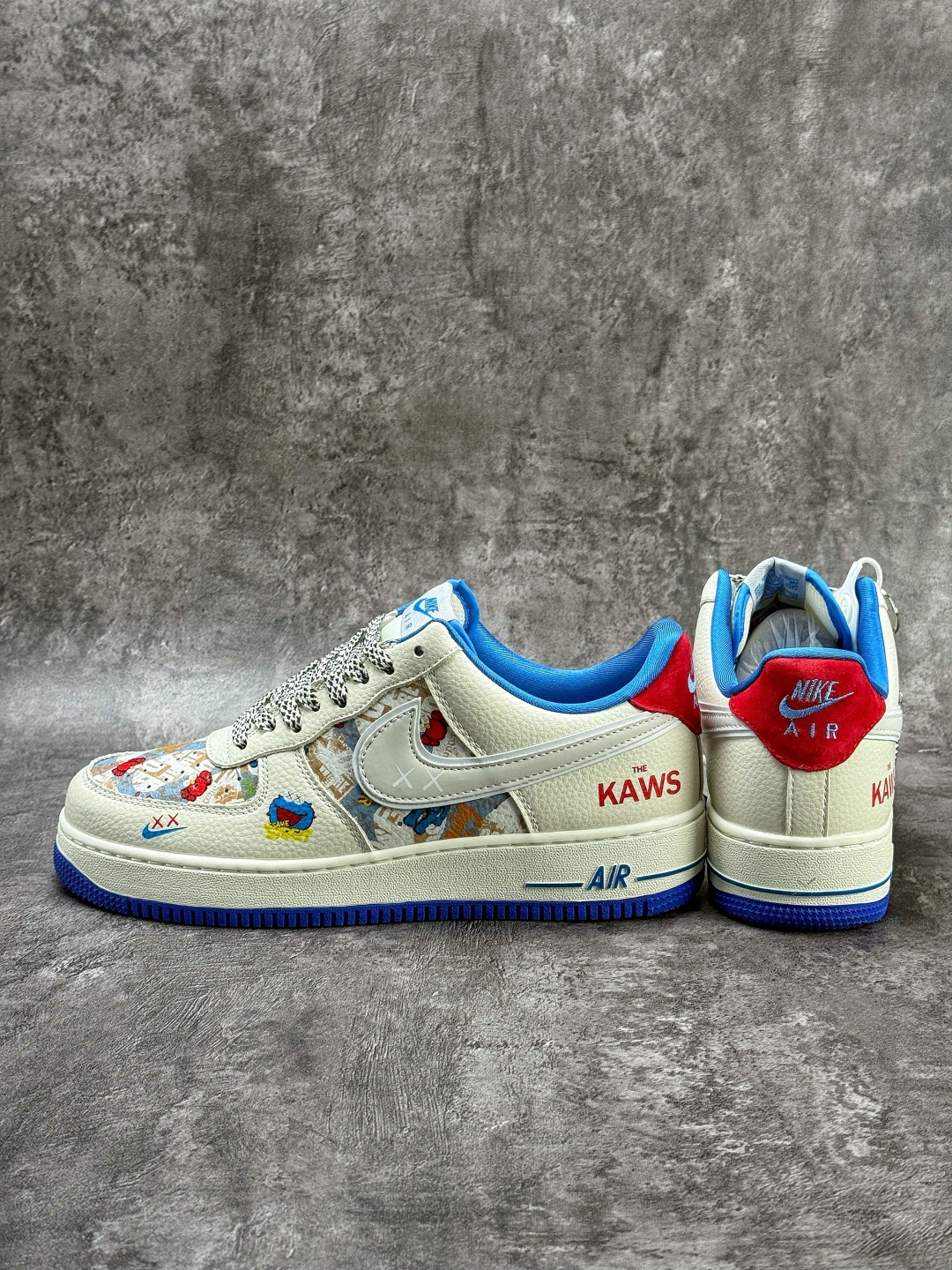 220 Nike Air Force 1 Low 07 x KAWS 白蓝小勾满天星 SY1388-017