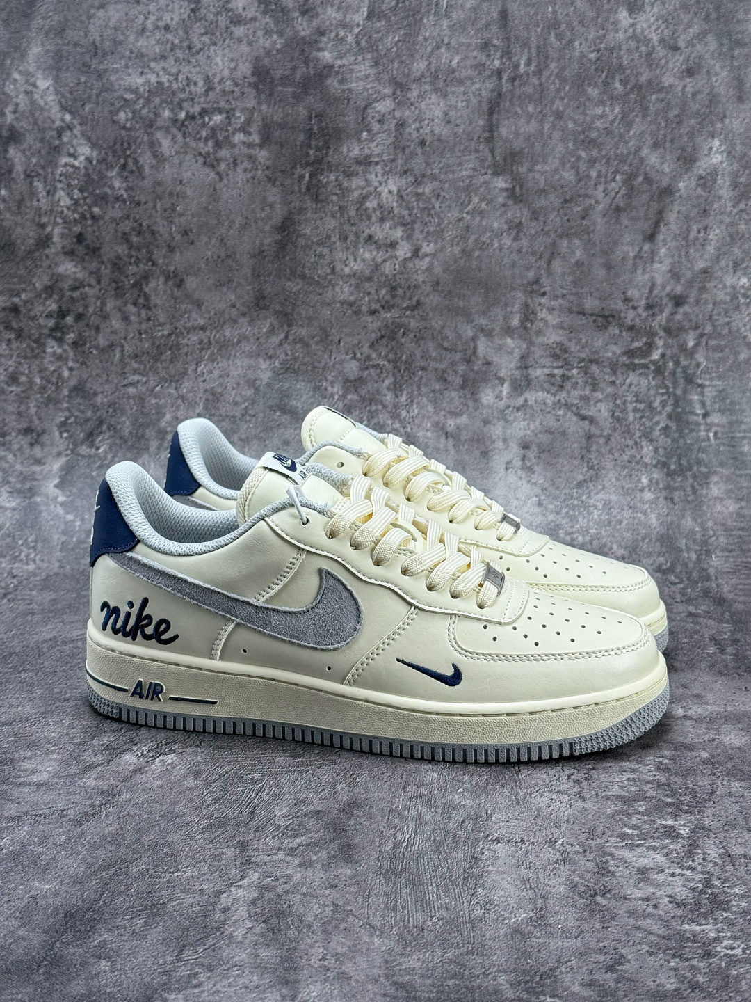 210 Nike Air Force 1 Low 07 白灰小勾 NH0601-581