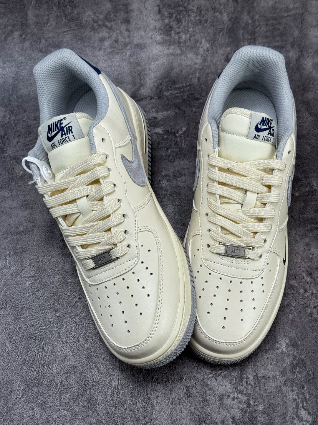 210 Nike Air Force 1 Low 07 白灰小勾 NH0601-581