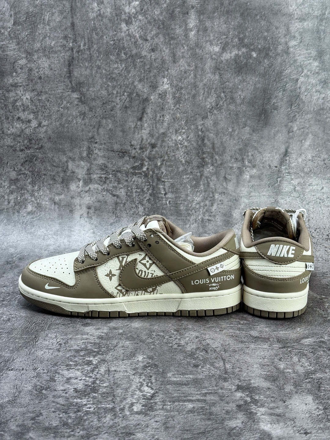 Nike SB Dunk Low x Louis Vuitton 棕白小勾满天星 XD1588-239