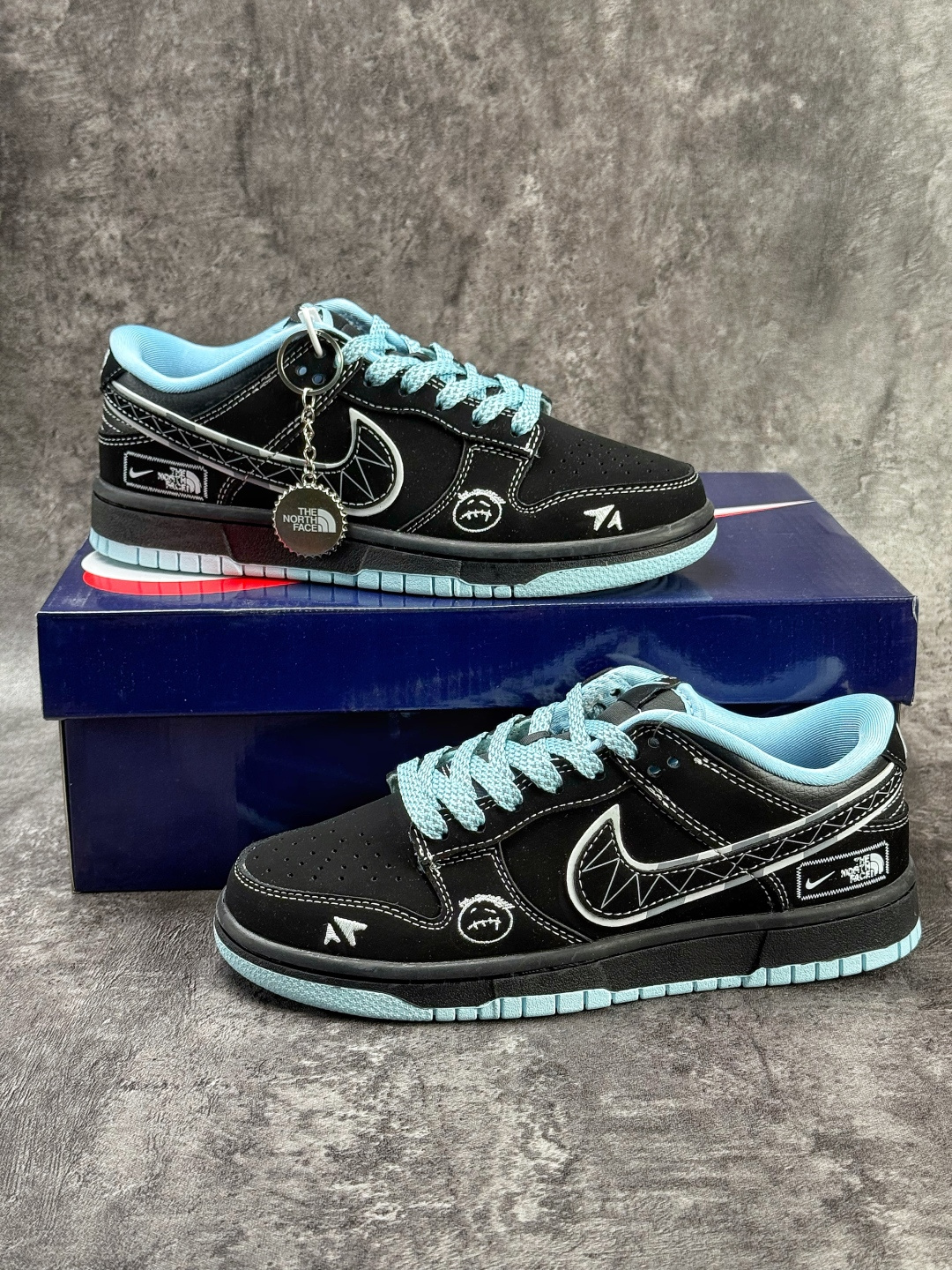 230 Nike SB Dunk Low x The North Face 黑蓝满天星 KK1333-052
