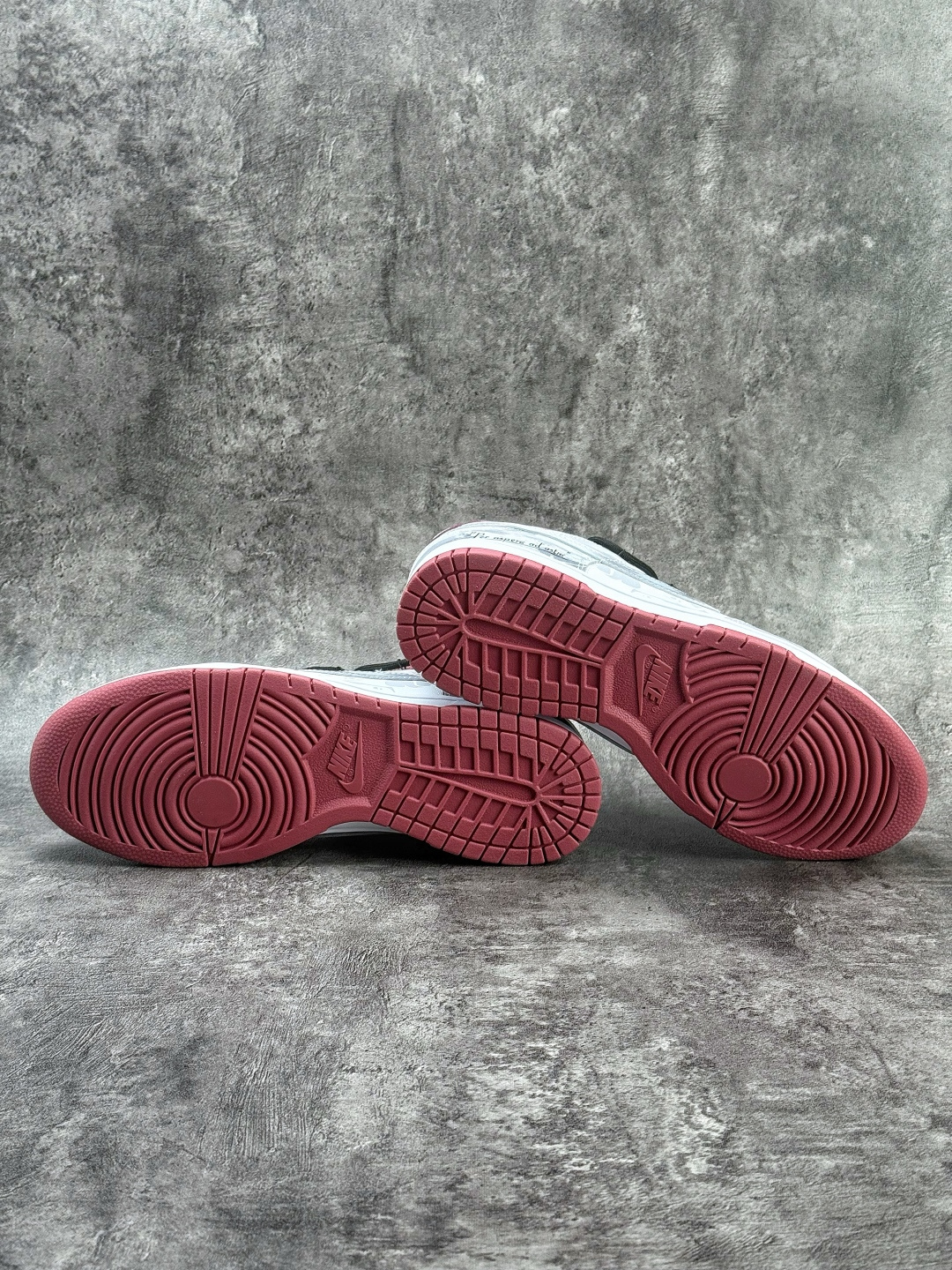 230 NIKE SB Dunk Low 城市废墟 DV0833-112