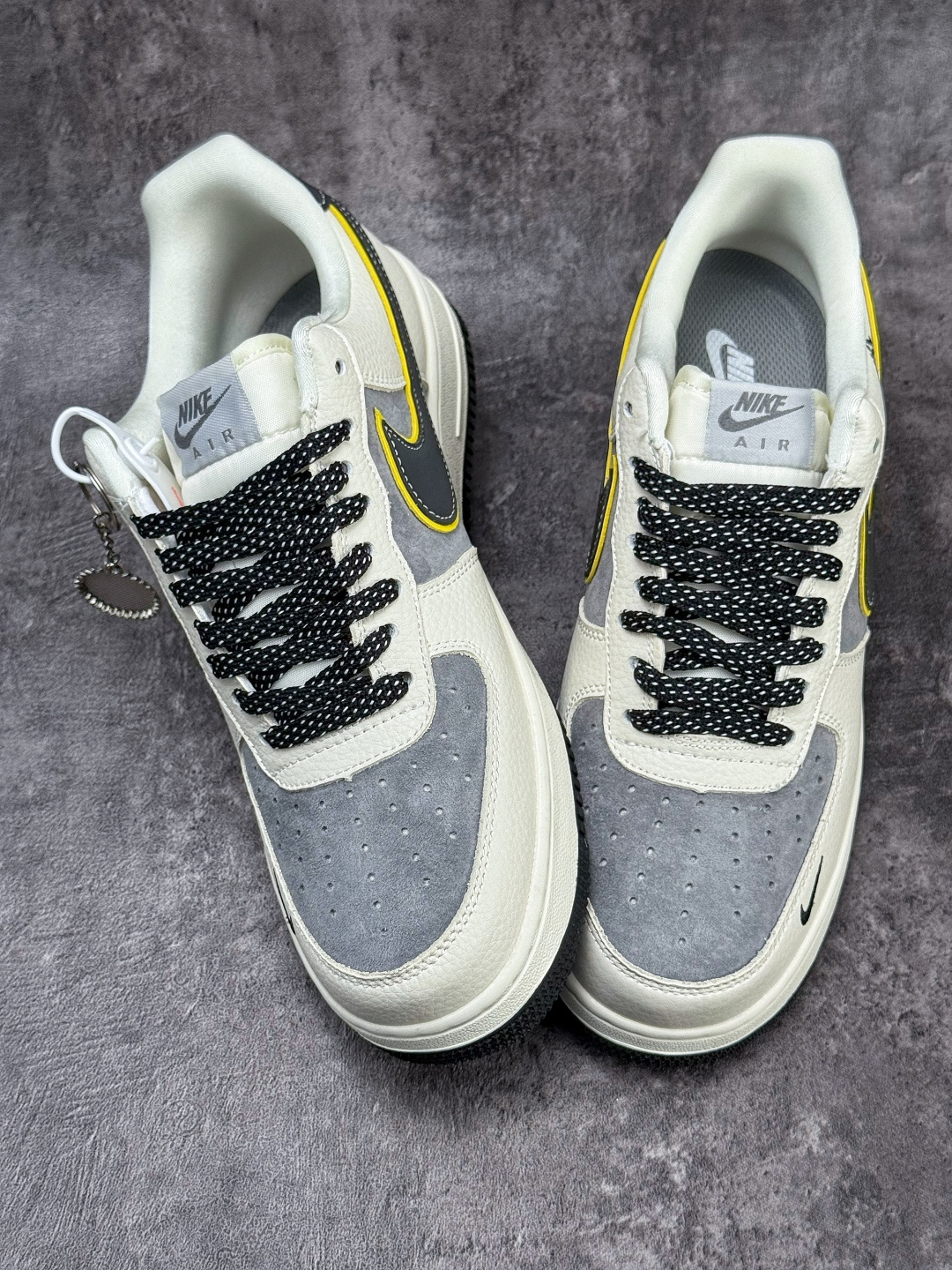 Nike Air Force 1 Low 07 x KITH 白灰黑小勾满天星 SY1388-013