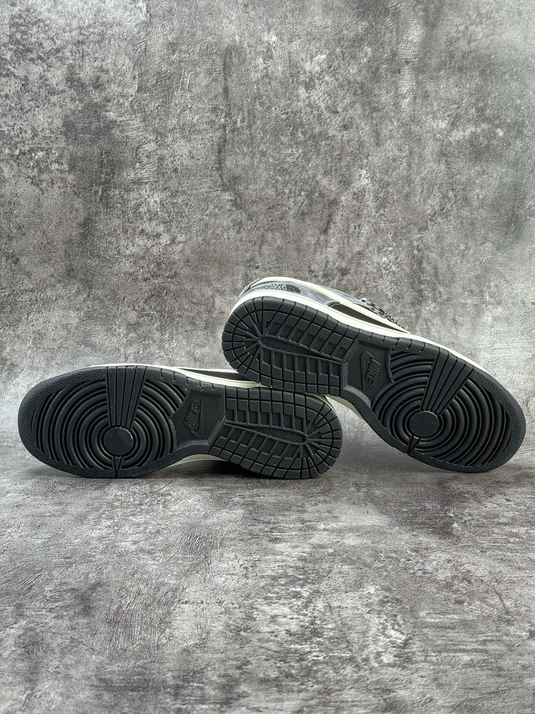 Nike SB Dunk Low x The North Face 灰黑白小勾 纯原大厂出品 极力推荐 DN3168-006