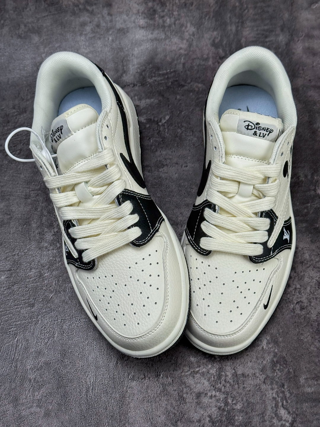 Travis Scott x Nike Air Jordan 1 Low x Louis Vuitton Air Jordan 1 Low 反转白灰小勾倒钩 纯原版本 DZ2688-003