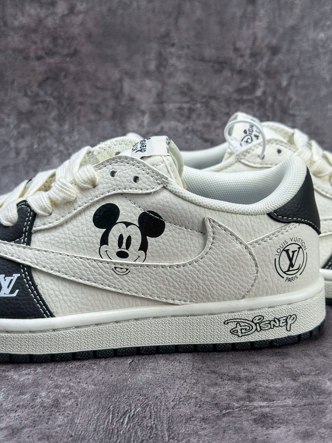 Travis Scott x Nike Air Jordan 1 Low x Louis Vuitton Air Jordan 1 Low 反转白灰小勾倒钩 纯原版本 DZ2688-003