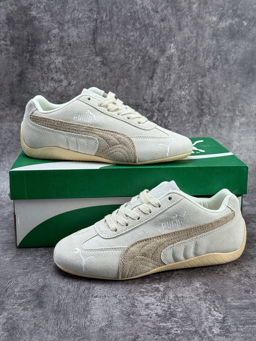 PUMA Speedcat OG 百搭单品 彪马 PUMA Speedcat OG 舒适运动 防滑轻便 低帮 生活休闲鞋 男女款运动休闲鞋达人推荐新品 403619-01-Top High Quatity Cheap Sneakers Fashion Clothing Clothes Bags handbags Shoes of all Brand wholesale With The best Quality And Beautiful Price from China Factory Chinese suppliers wholesaler seller PUMA Speedcat OG 百搭单品 彪马 PUMA Speedcat OG 舒适运动 防滑轻便 低帮 生活休闲鞋 男女款运动休闲鞋达人推荐新品 403619-01