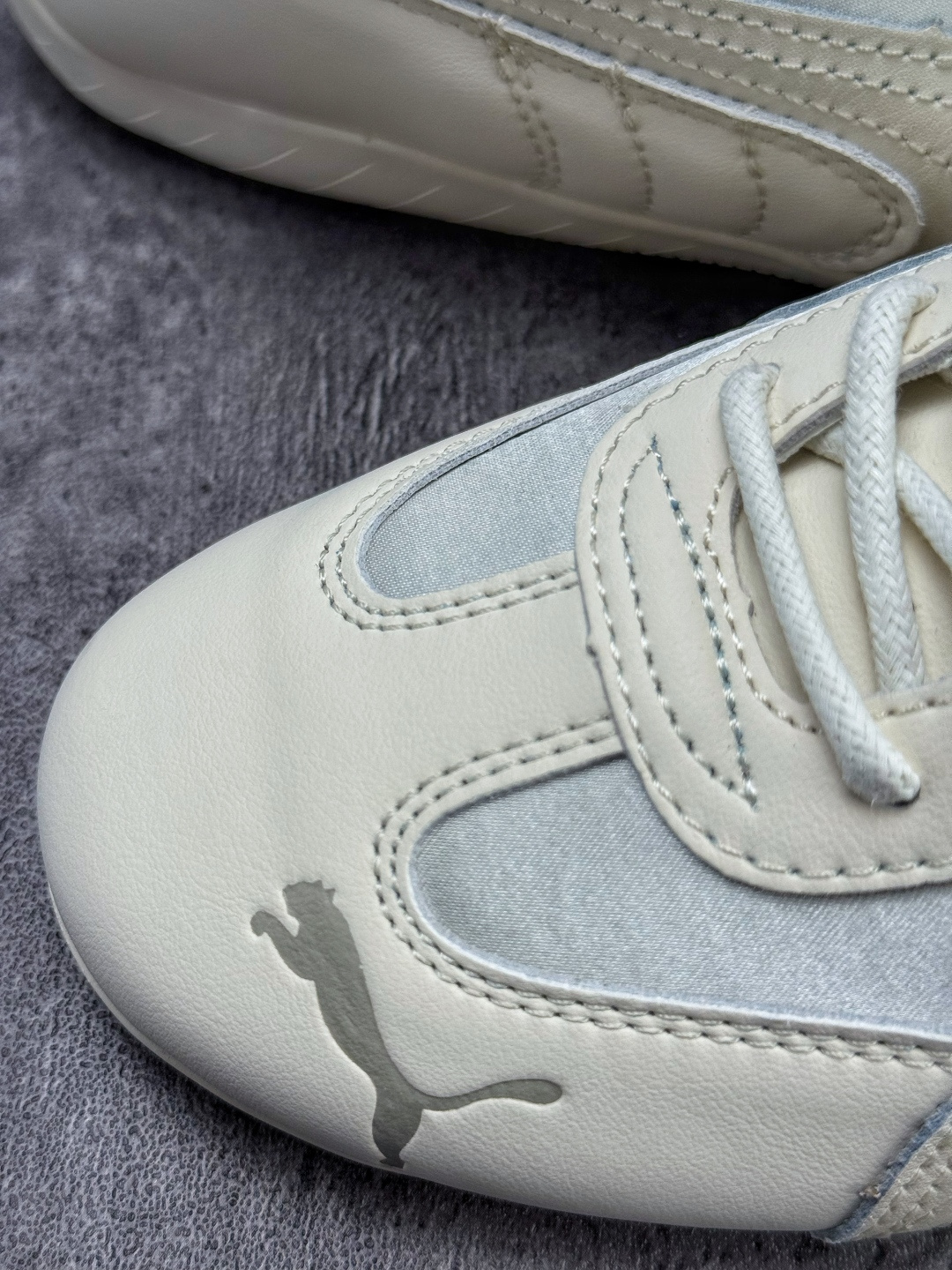 PUMA Speedcat OG 百搭单品 彪马 PUMA Speedcat OG 舒适运动 防滑轻便 低帮 生活休闲鞋 男女款运动休闲鞋达人推荐新品 405835-01 PUMA Speedcat OG 百搭单品 彪马 PUMA Speedcat OG 舒适运动 防滑轻便 低帮 生活休闲鞋 男女款运动休闲鞋达人推荐新品 405835-01