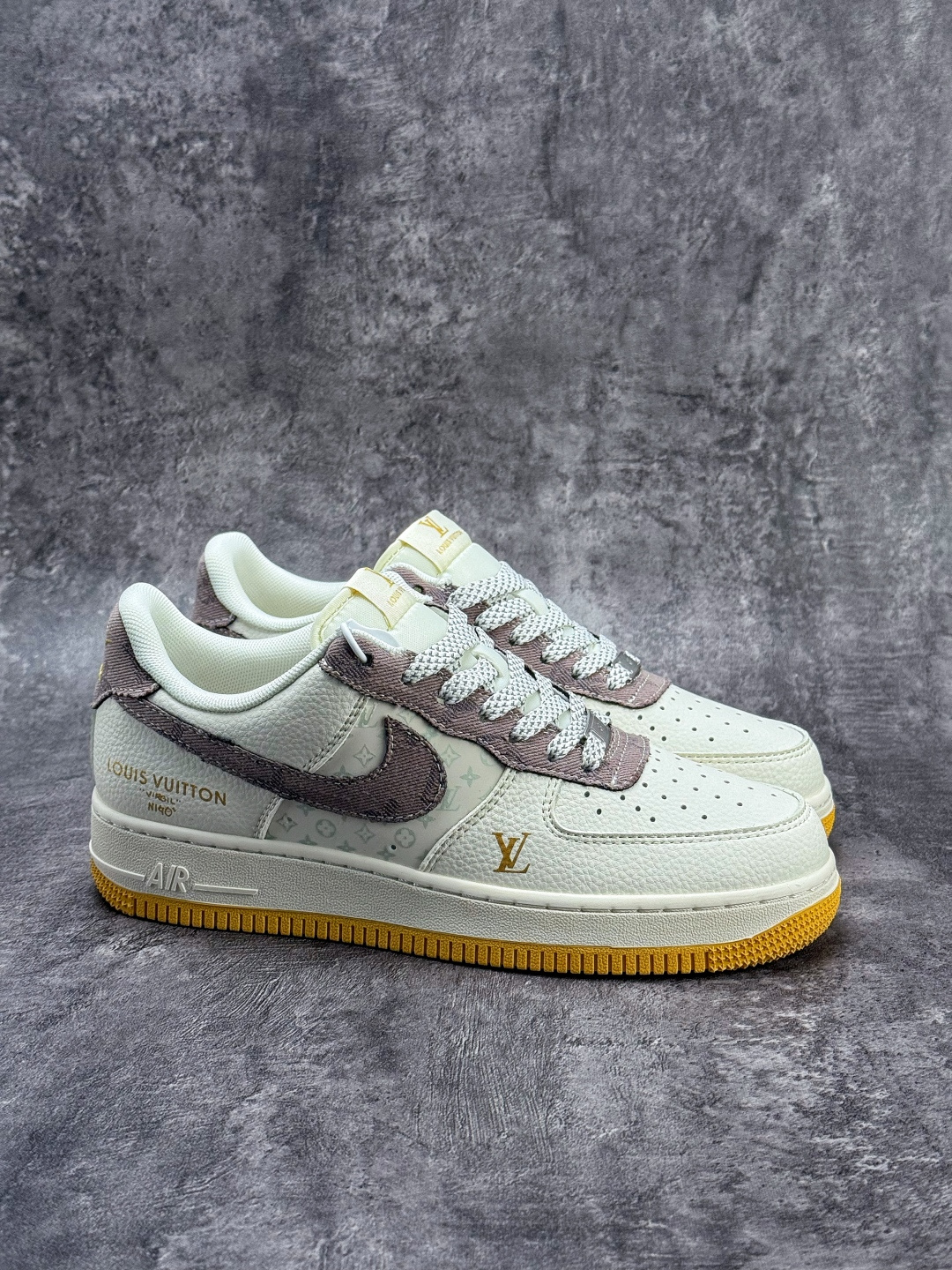 Nike Air Force 1 Low 07 x Louis Vuitton 白棕满天星 QW5606-262