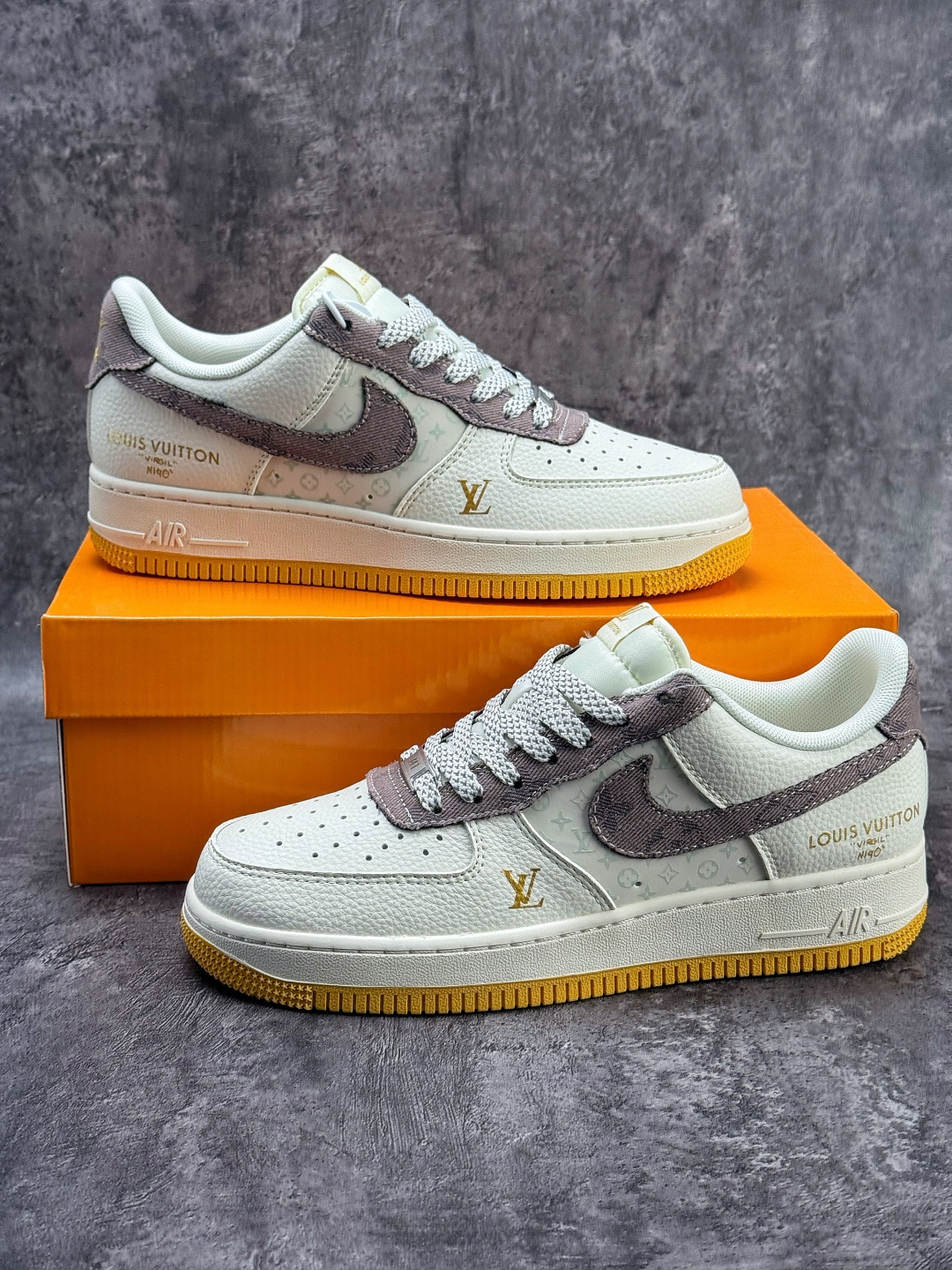 Nike Air Force 1 Low 07 x Louis Vuitton 白棕满天星 QW5606-262