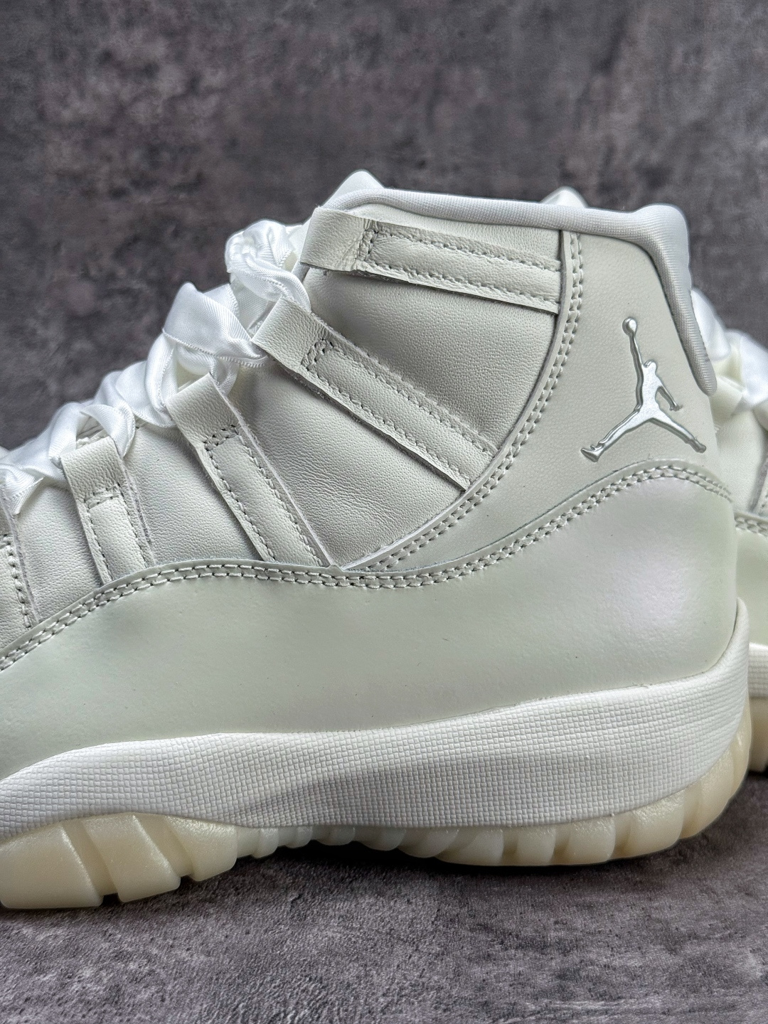 AIR JORDAN 11 RETRO AJ11 高邦珍珠白 AR0715-110