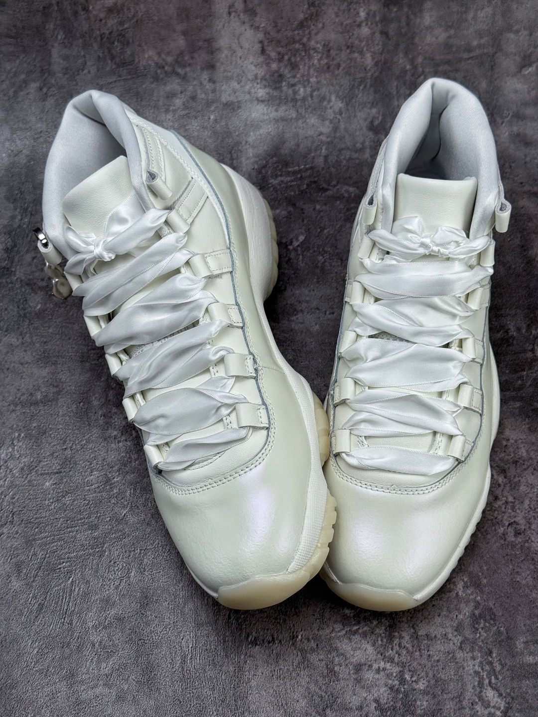 AIR JORDAN 11 RETRO AJ11 高邦珍珠白 AR0715-110