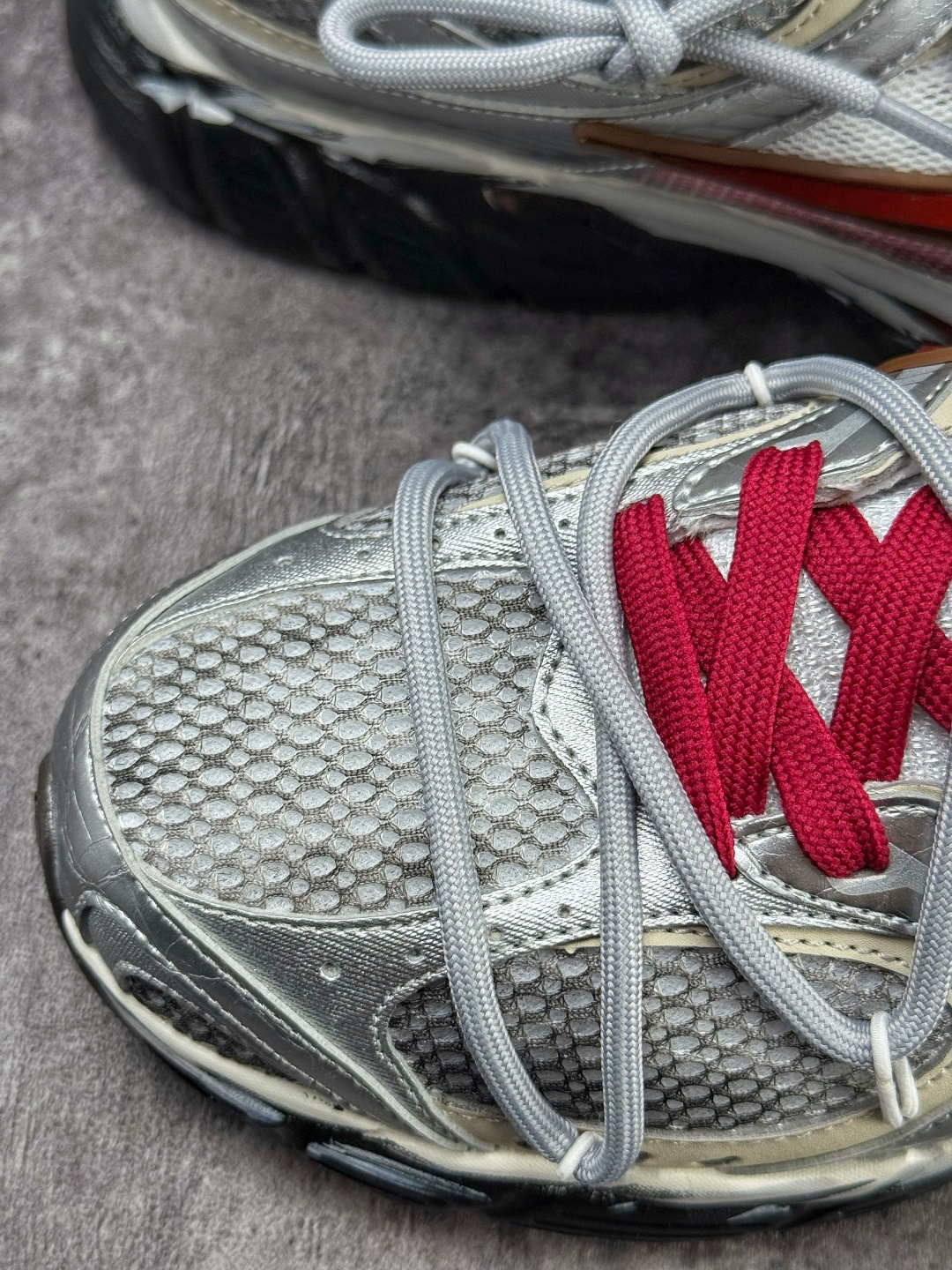 Nike V5 RNR 复古做旧 解构绑带 舒适百搭防滑耐磨 低帮跑步鞋 HQ7901-102