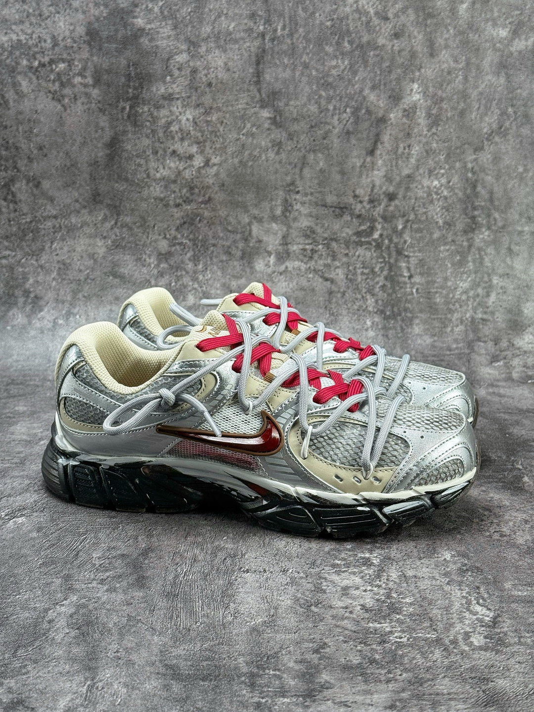 Nike V5 RNR 复古做旧 解构绑带 舒适百搭防滑耐磨 低帮跑步鞋 HQ7901-102