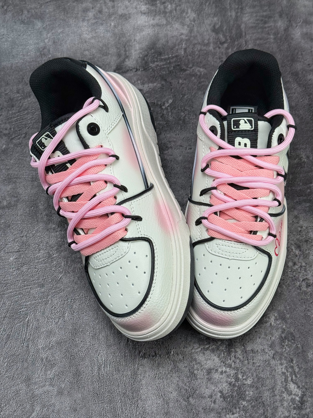 230 MLB NY 印花网红老爹鞋 涂鸦恶作剧 3ASXCA12N