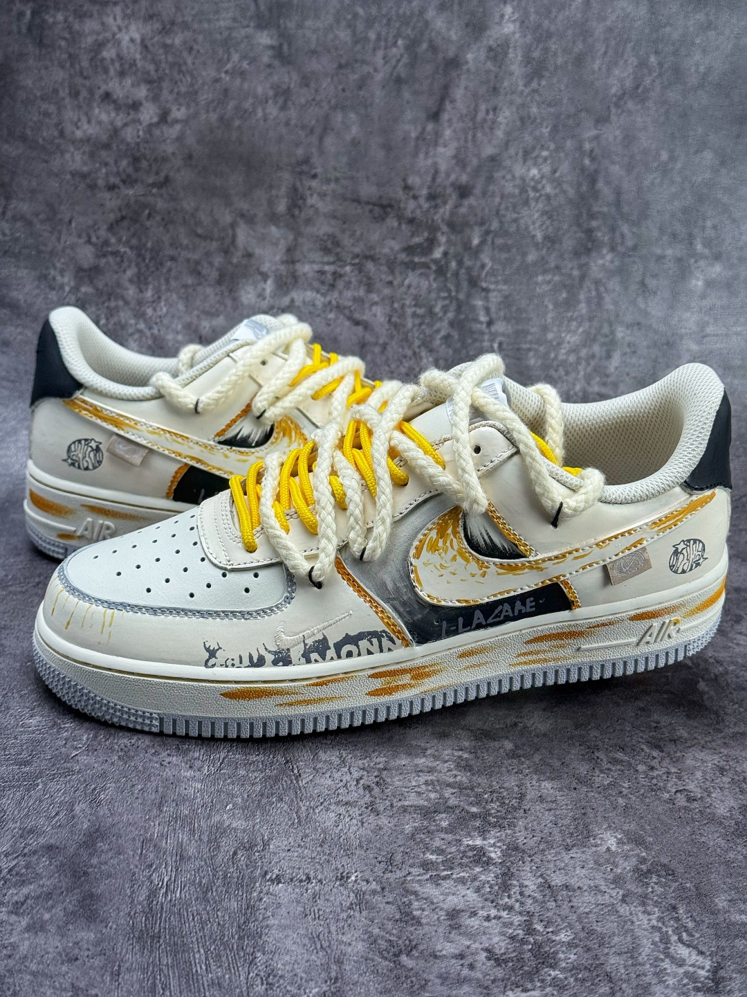 Nike Air Force 1 Low 07 皮卡皮 美式涂鸦 白黑黄 DB3301-101 Nike Air Force 1 Low 07 皮卡皮 美式涂鸦 白黑黄 DB3301-101