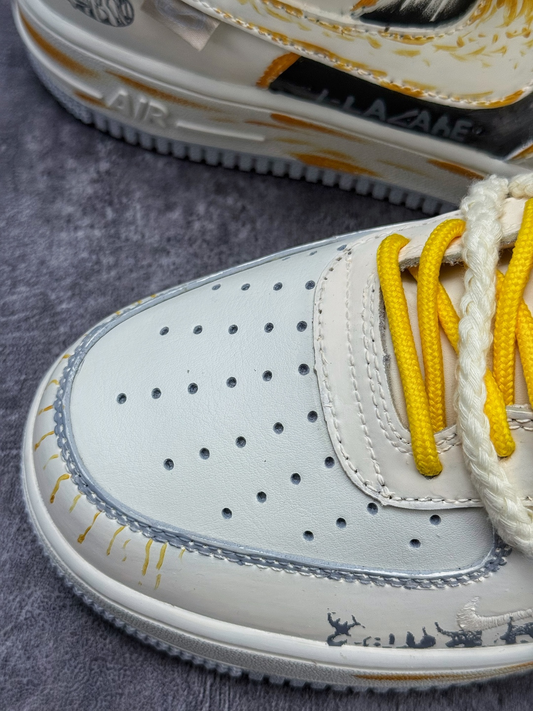 Nike Air Force 1 Low 07 皮卡皮 美式涂鸦 白黑黄 DB3301-101 Nike Air Force 1 Low 07 皮卡皮 美式涂鸦 白黑黄 DB3301-101