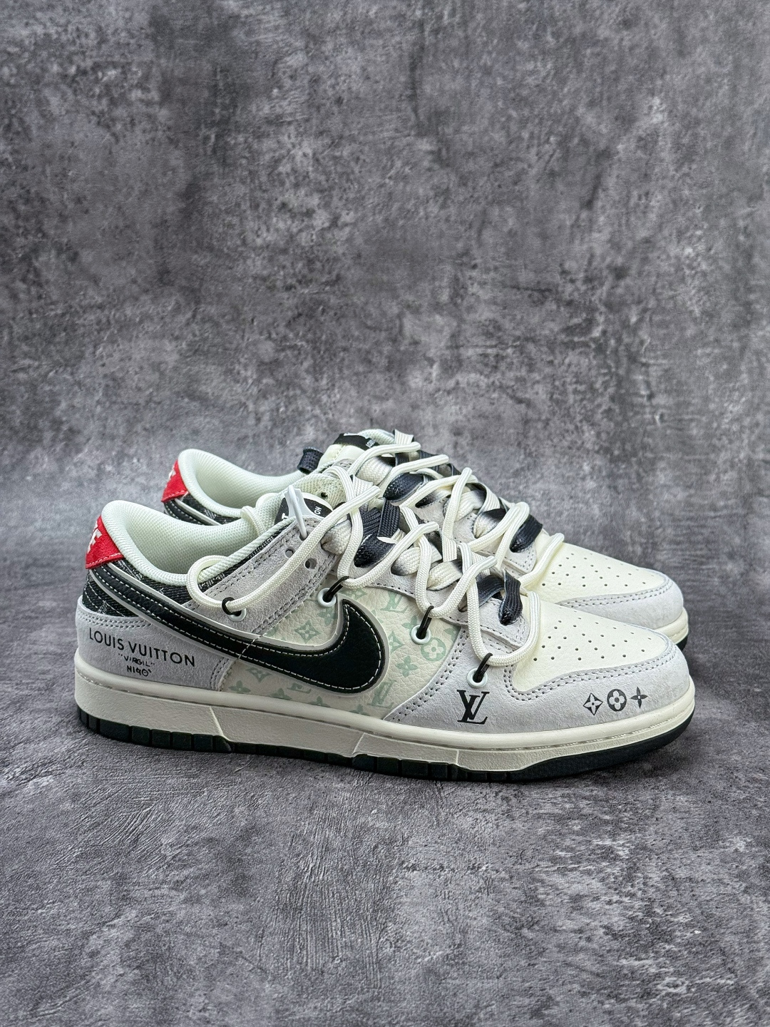 Nike SB Dunk Low x Louis Vuitton 灰白 CX5050-Y53