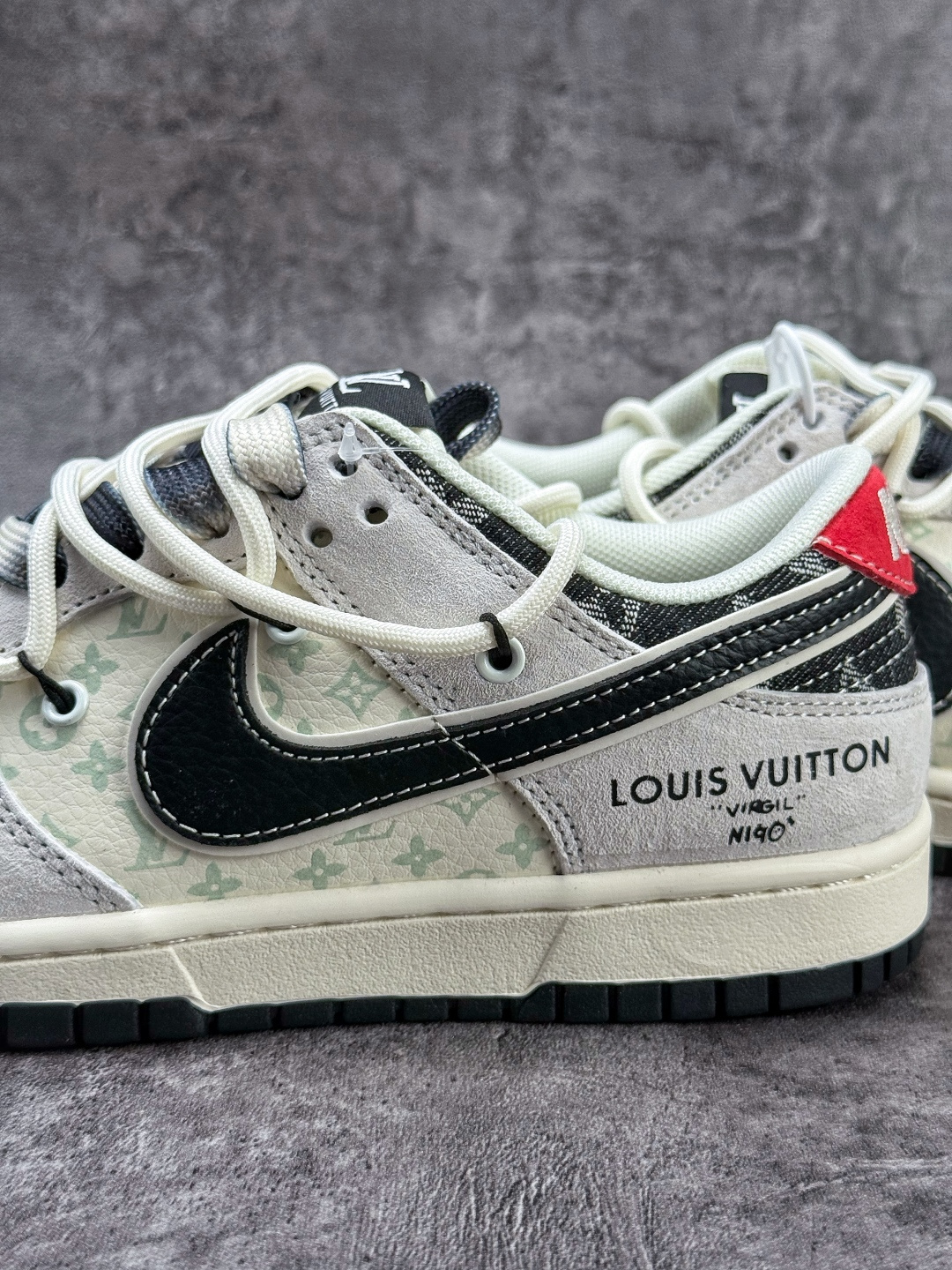 Nike SB Dunk Low x Louis Vuitton 灰白 CX5050-Y53