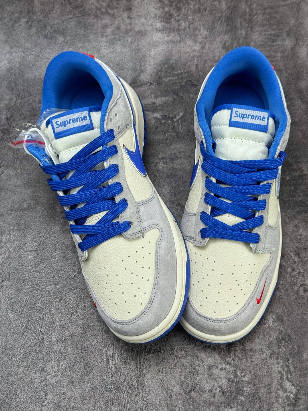 Nike SB Dunk Low x Superme 灰白蓝小勾满天星 DD1988-009