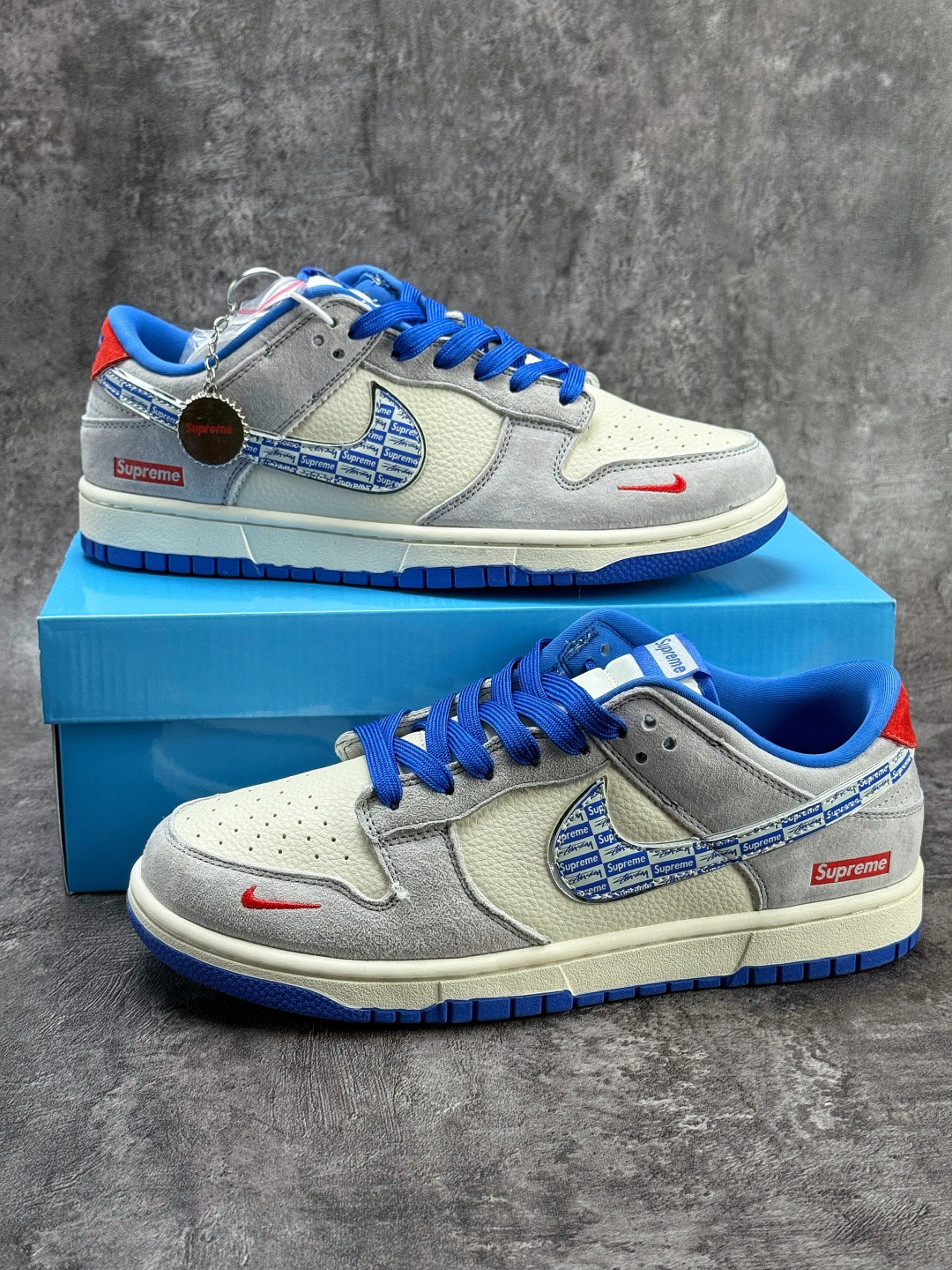 Nike SB Dunk Low x Superme 灰白蓝小勾满天星 DD1988-009