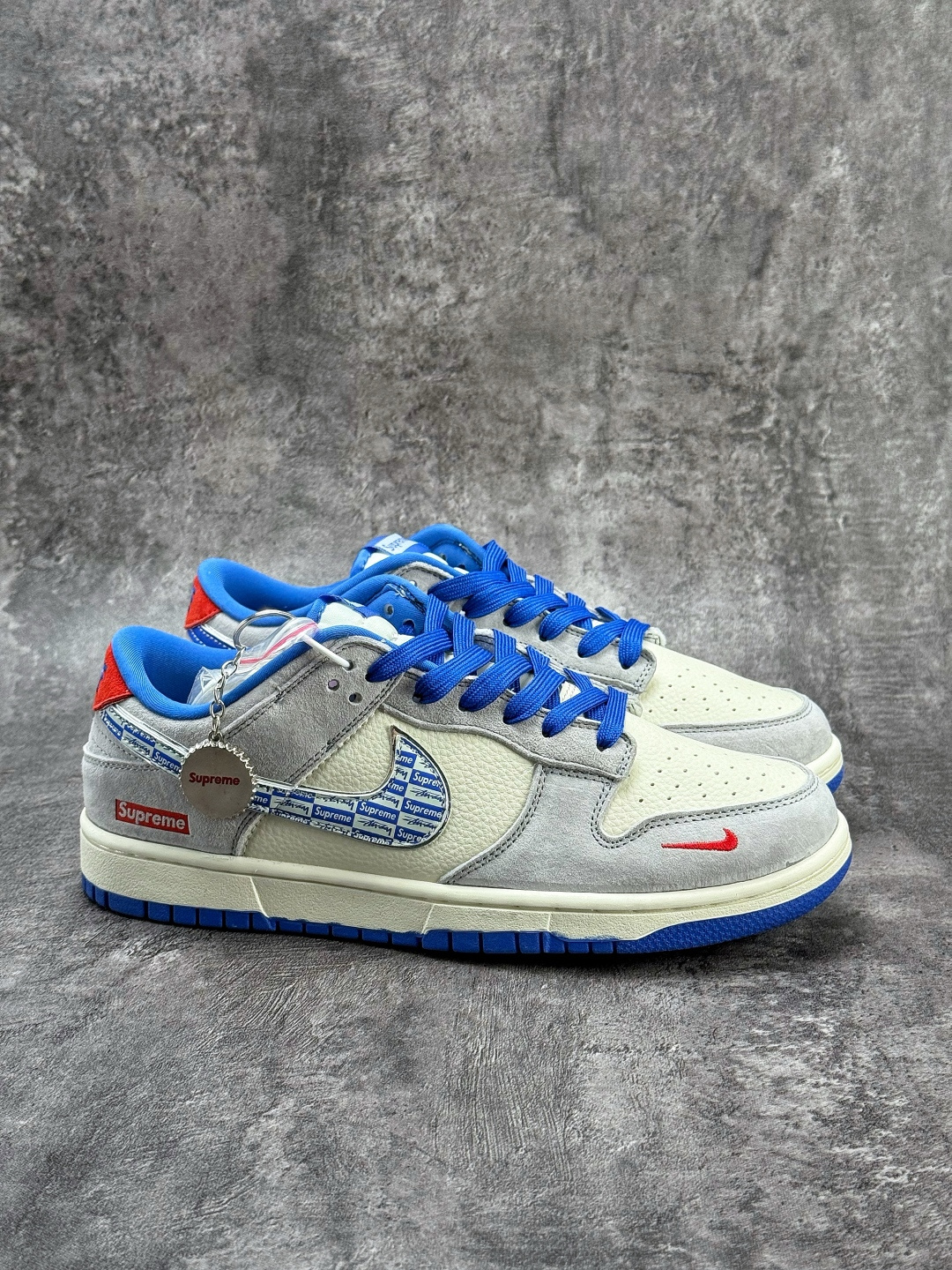 Nike SB Dunk Low x Superme 灰白蓝小勾满天星 DD1988-009