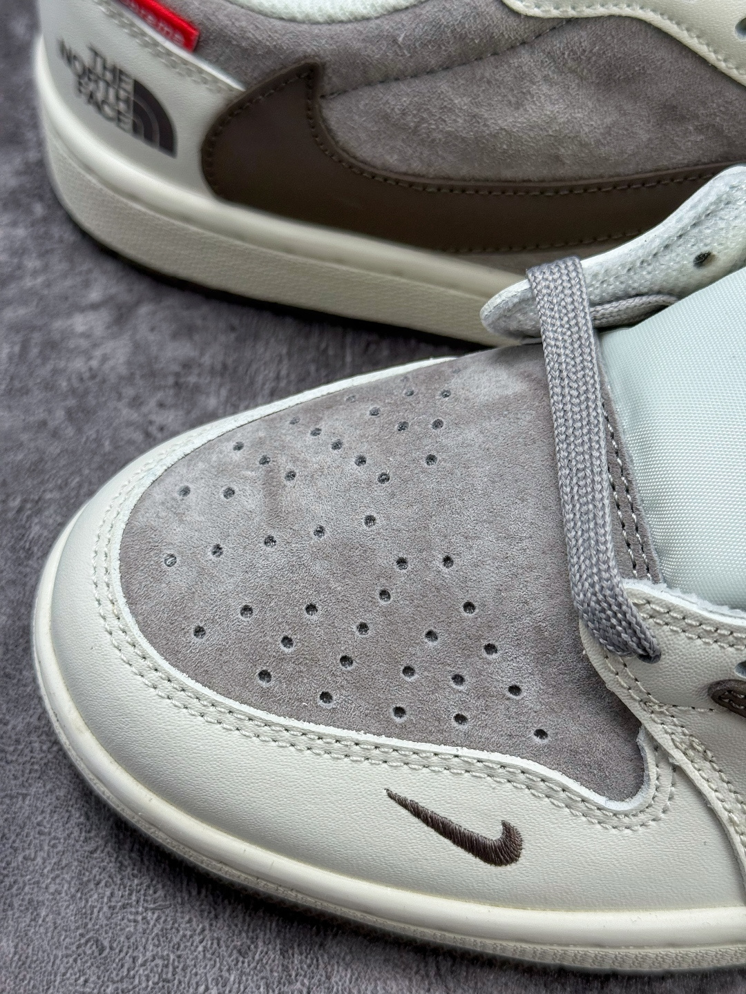 Travis Scott x Nike Air Jordan 1 Low x The North Face Air Jordan 1 Low 反转白灰棕小勾倒钩 纯原版本 DM7866-127