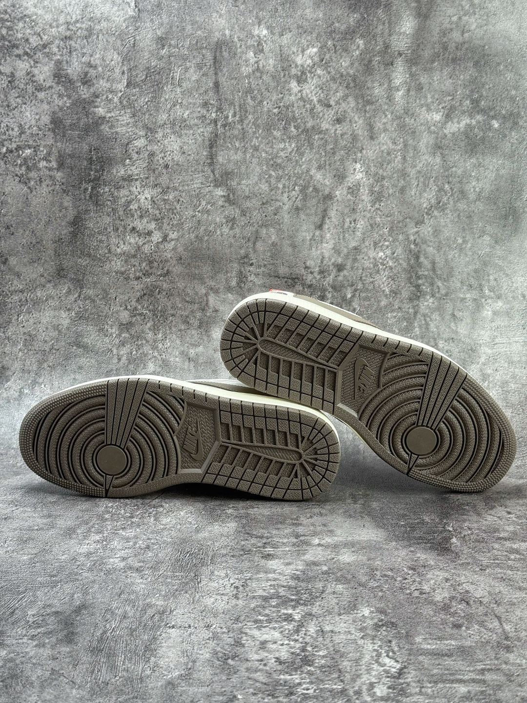 Travis Scott x Nike Air Jordan 1 Low x The North Face Air Jordan 1 Low 反转白灰棕小勾倒钩 纯原版本 DM7866-127