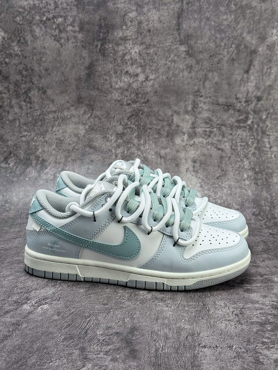 Nike SB Dunk Low 灰白绑带 GG0508-037