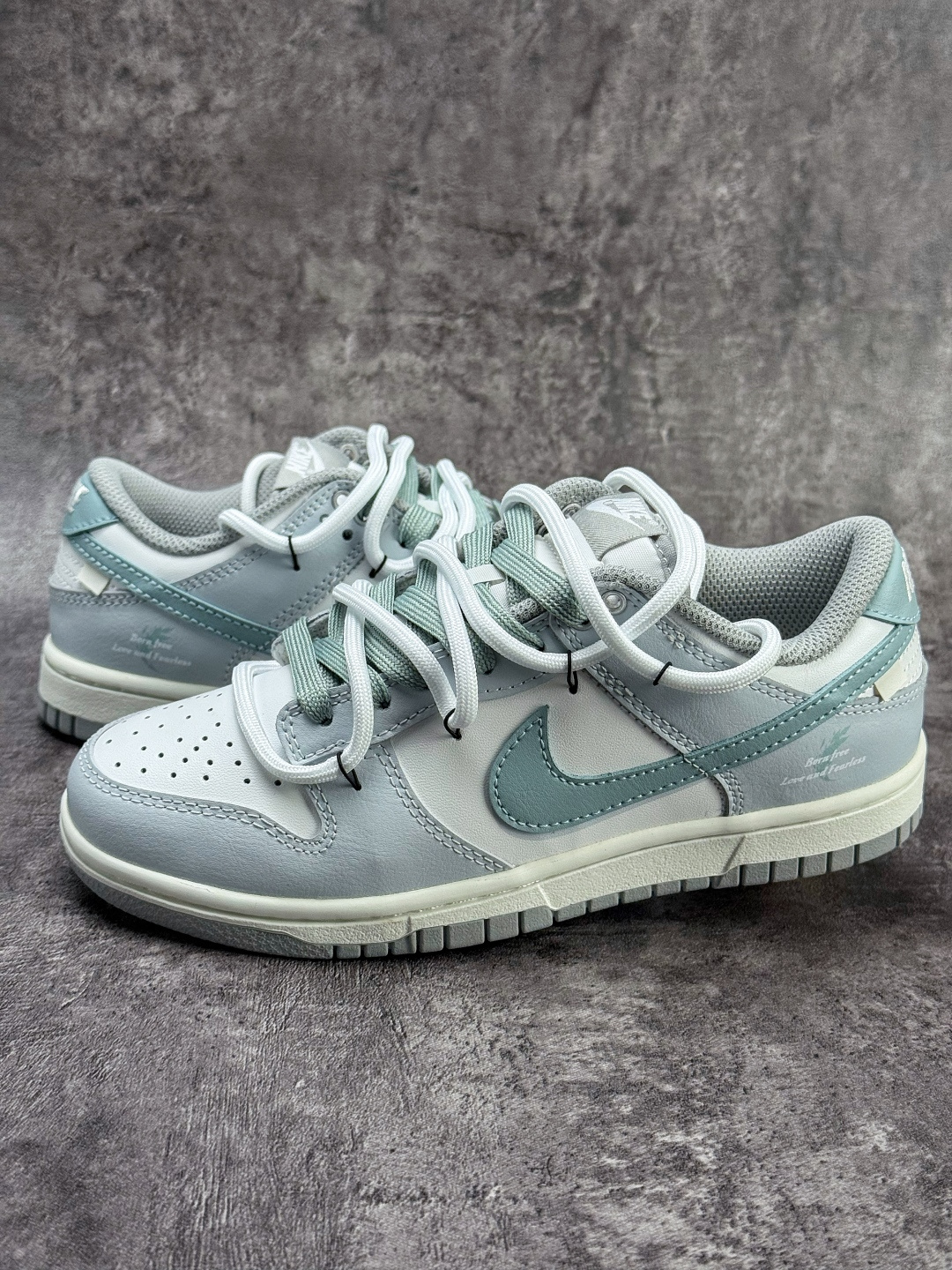 Nike SB Dunk Low 灰白绑带 GG0508-037