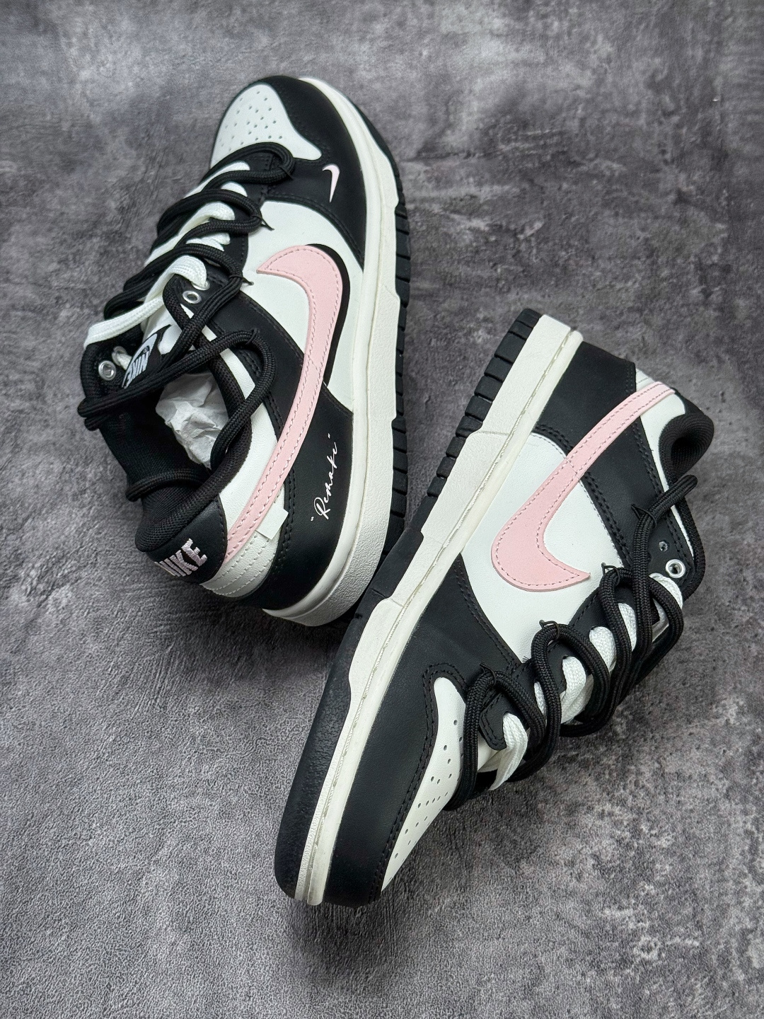 Nike SB Dunk Low 黑白粉 BP0510-050