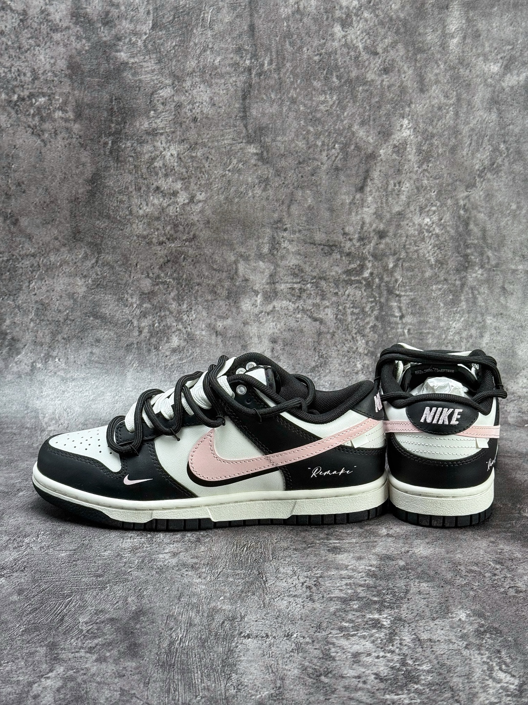 Nike SB Dunk Low 黑白粉 BP0510-050