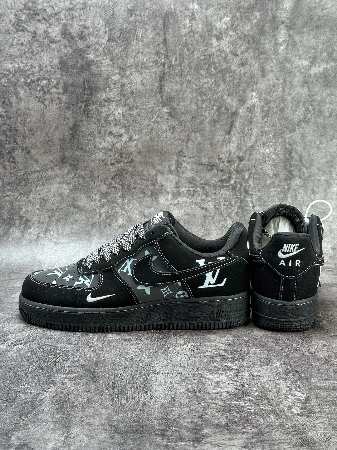 Nike Air Force 1 Low 07 x Louis Vuitton 黑灰小勾满天星 XL1979-126